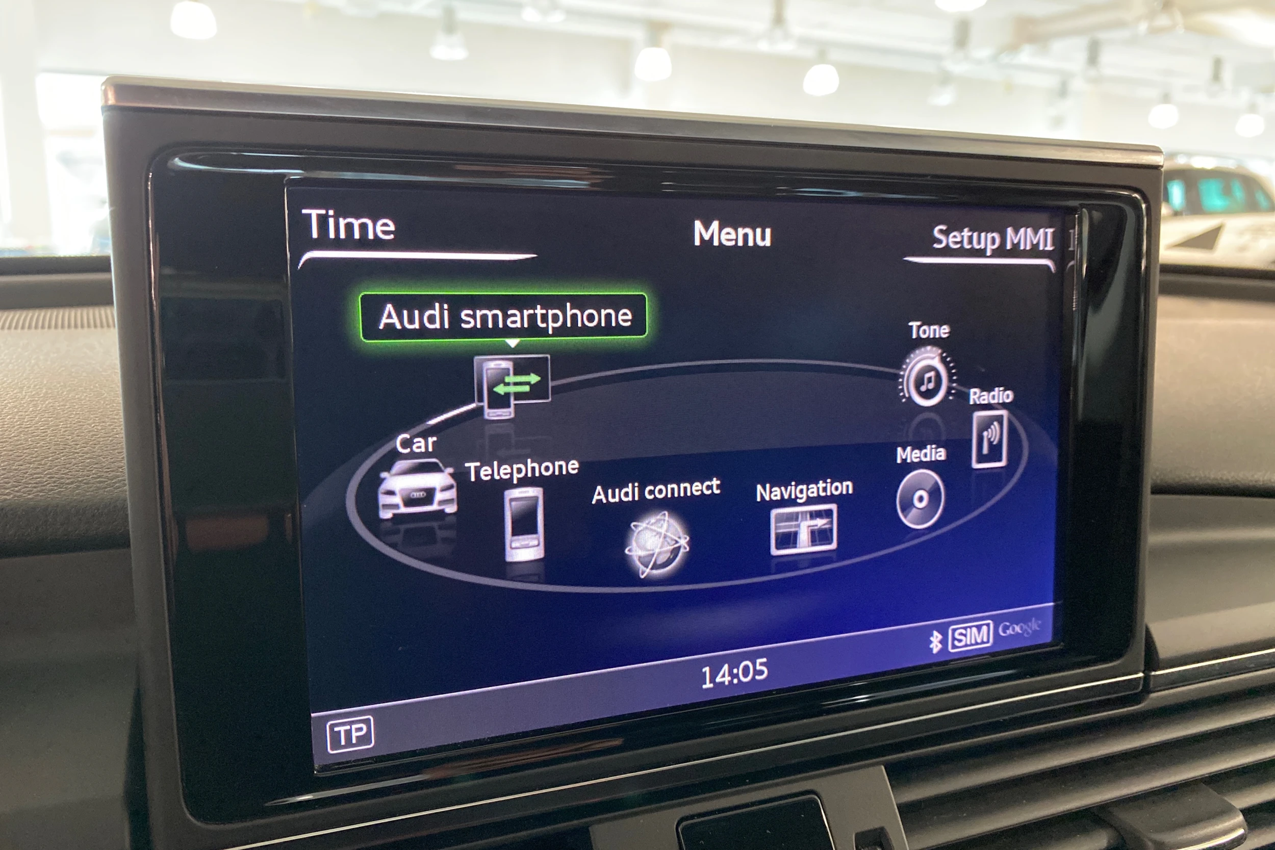 Sininen Audi A6 2018 kuva 22.