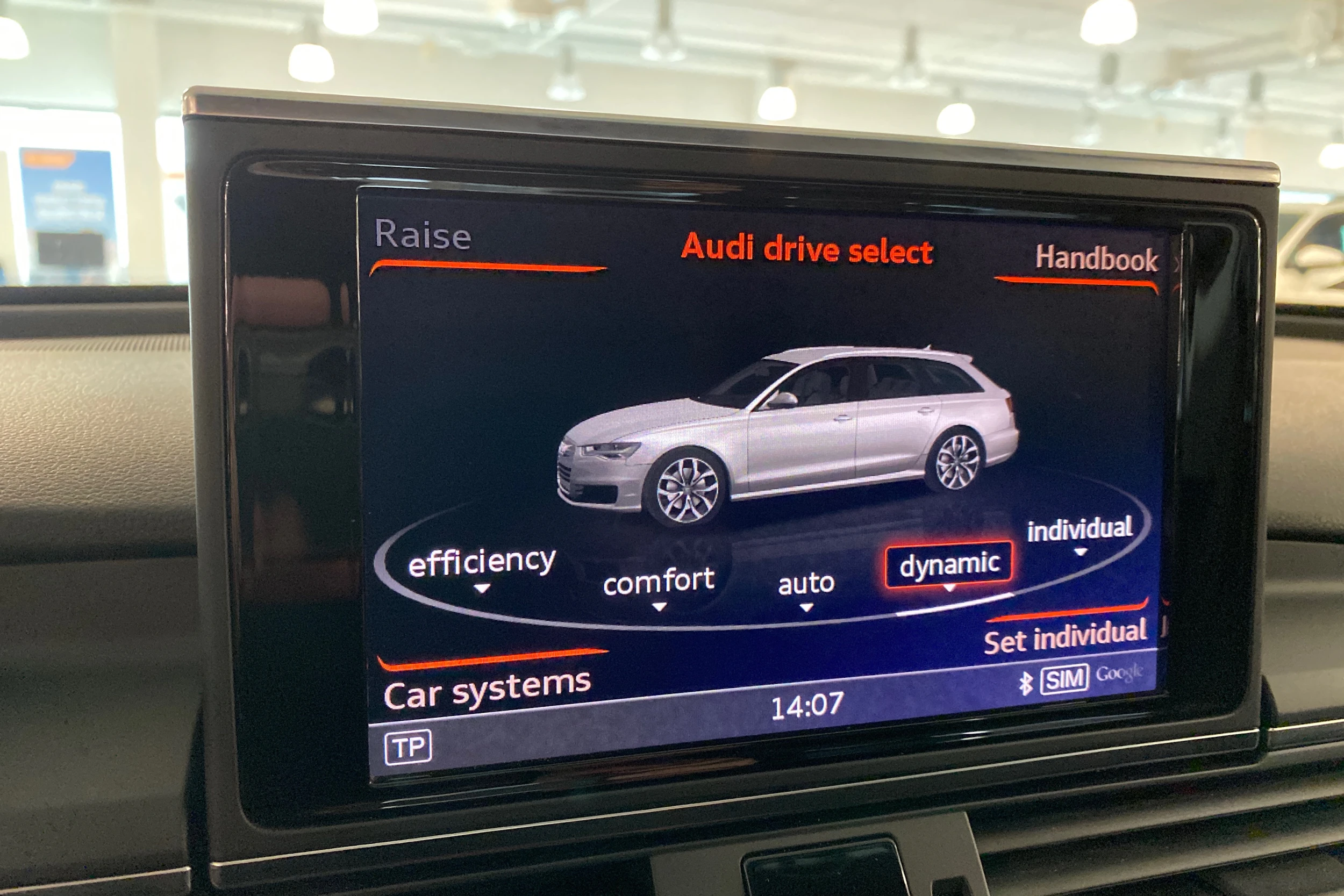 Sininen Audi A6 2018 kuva 25.