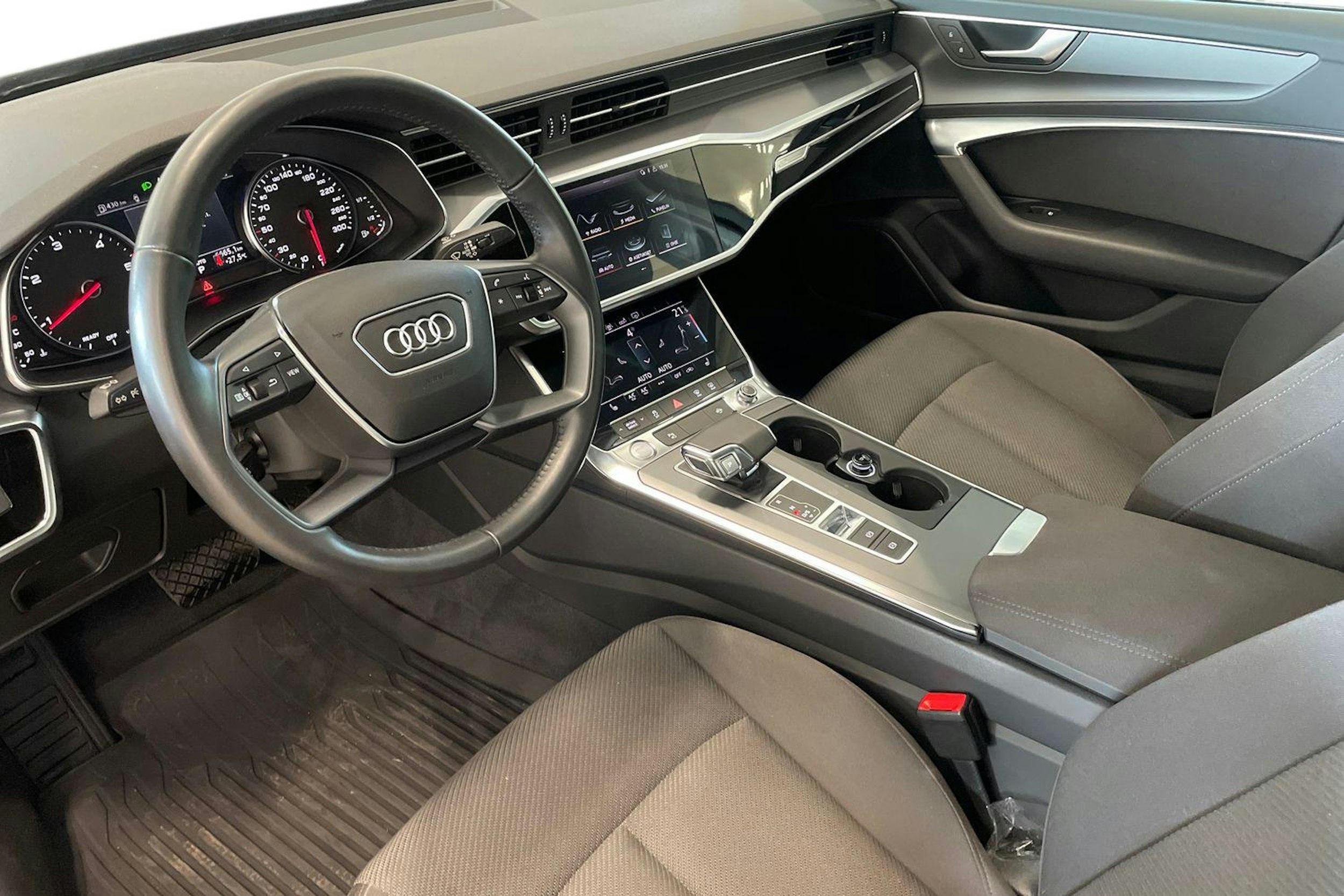 musta Audi A6 2019 kuva 7.