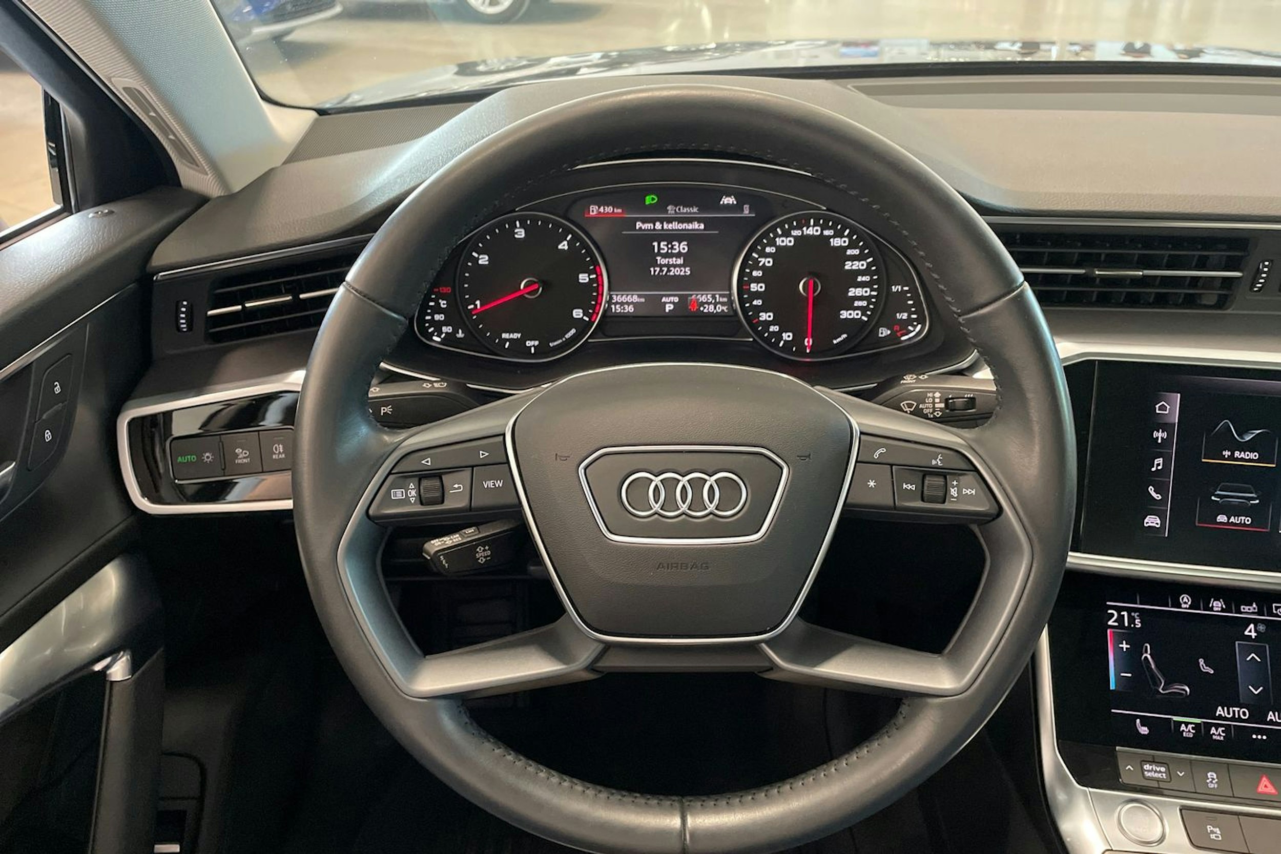 musta Audi A6 2019 kuva 14.