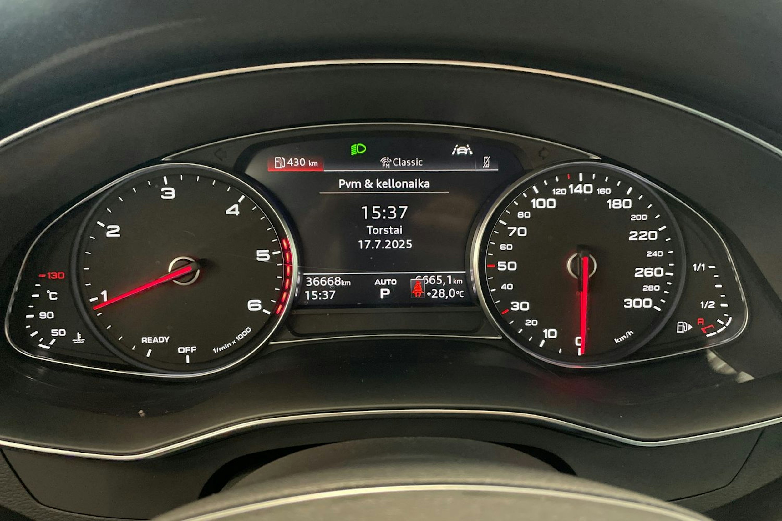 musta Audi A6 2019 kuva 18.