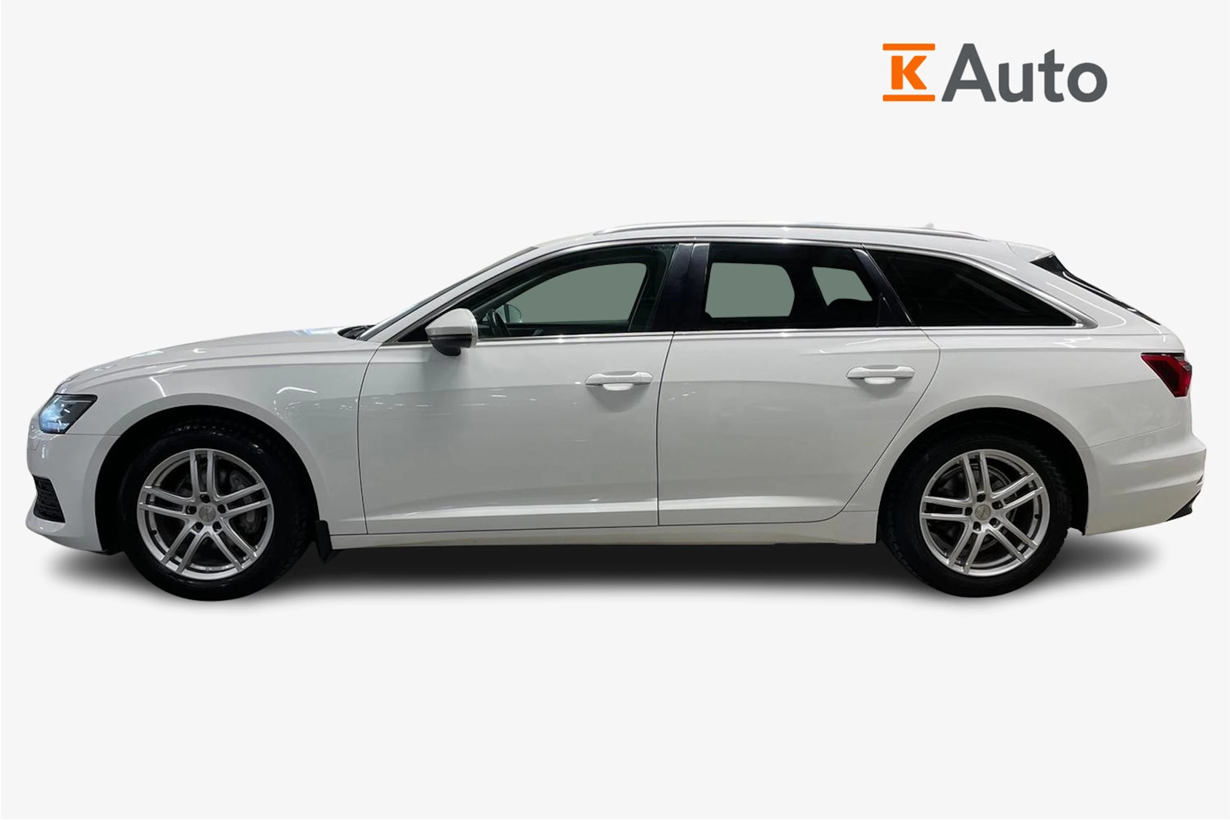 valkoinen Audi A6 2019 kuva 7.