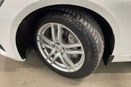 valkoinen Audi A6 2019 kuva 13.