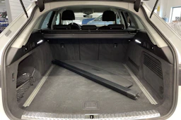 valkoinen Audi A6 2019 kuva 15.