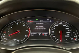 valkoinen Audi A6 2019 kuva 19.