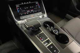 valkoinen Audi A6 2019 kuva 25.