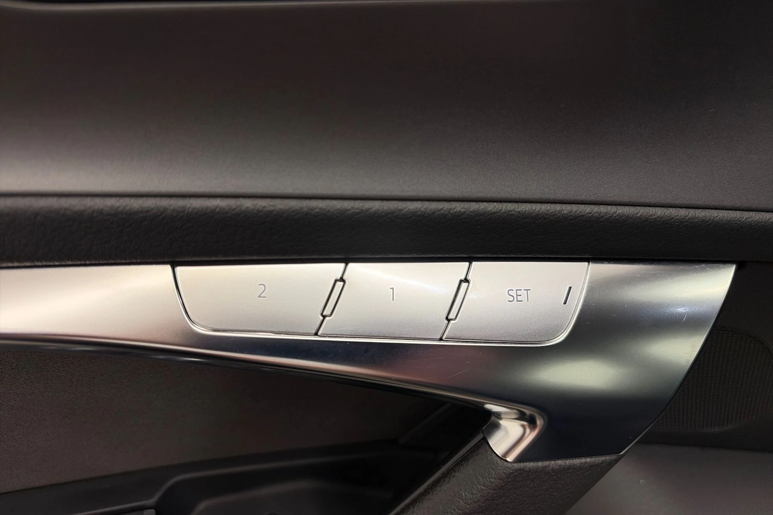Harmaa Audi A6 2019 kuva 16.