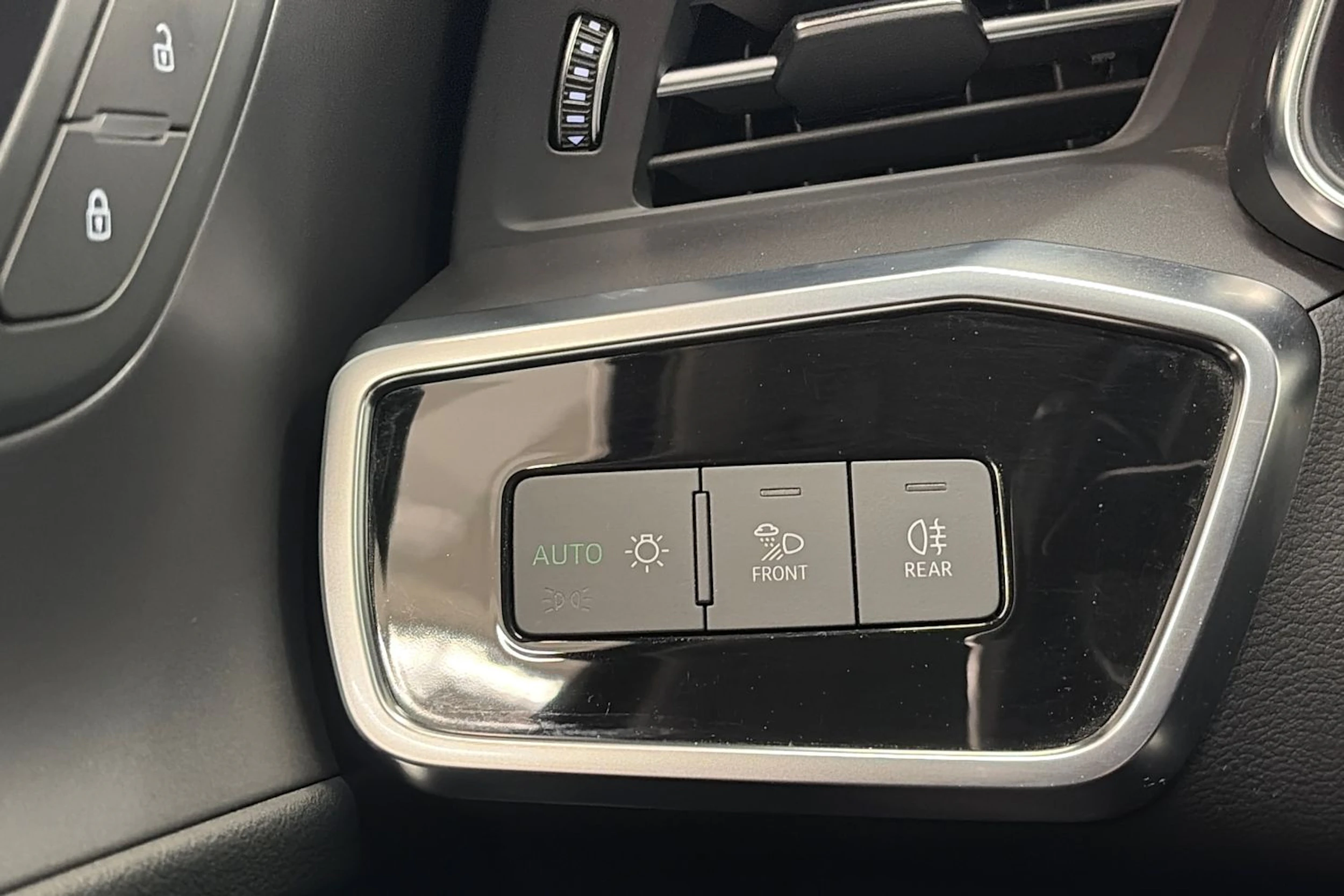 Harmaa Audi A6 2019 kuva 30.
