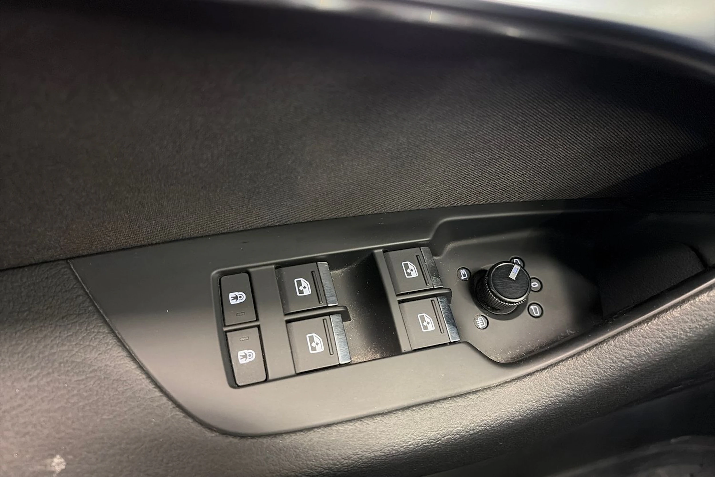 Harmaa Audi A6 2019 kuva 31.