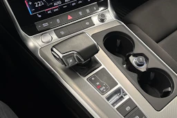 met. sininen Audi A6 2019 kuva 16.