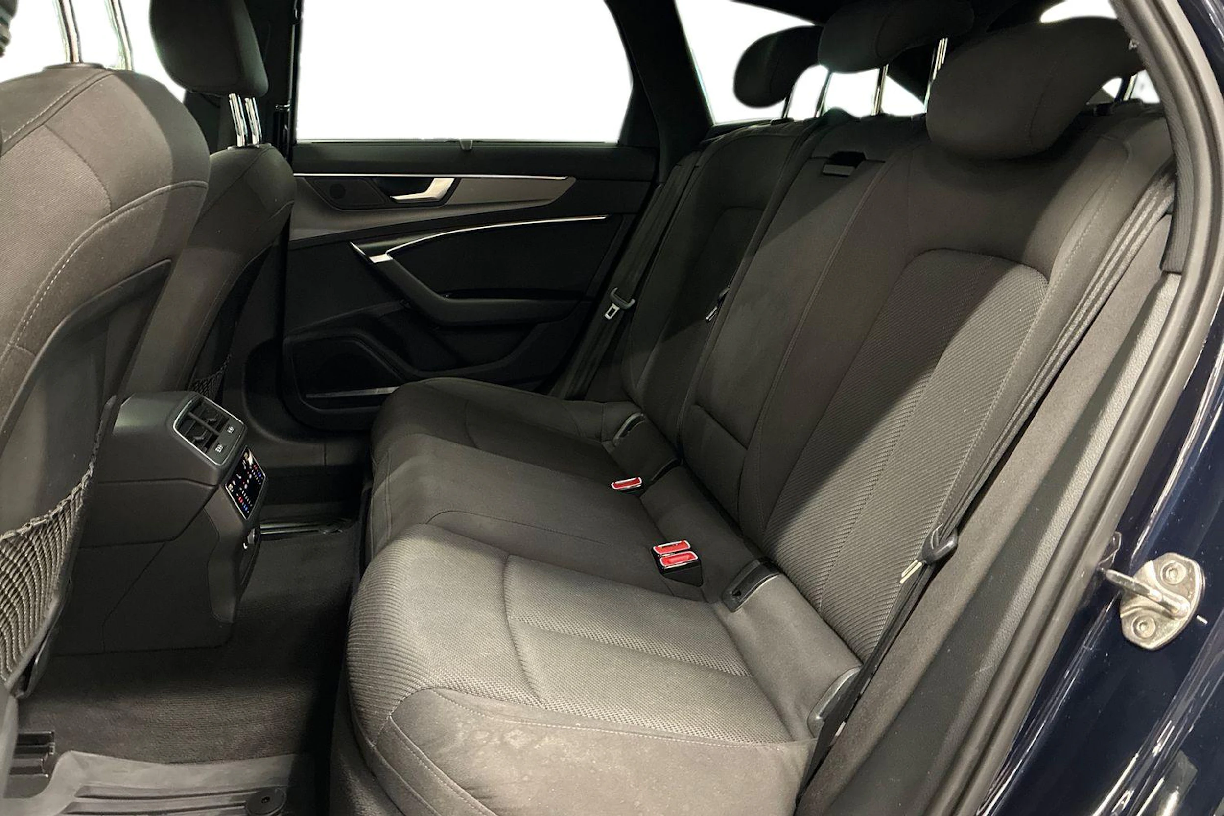 met. sininen Audi A6 2019 kuva 8.