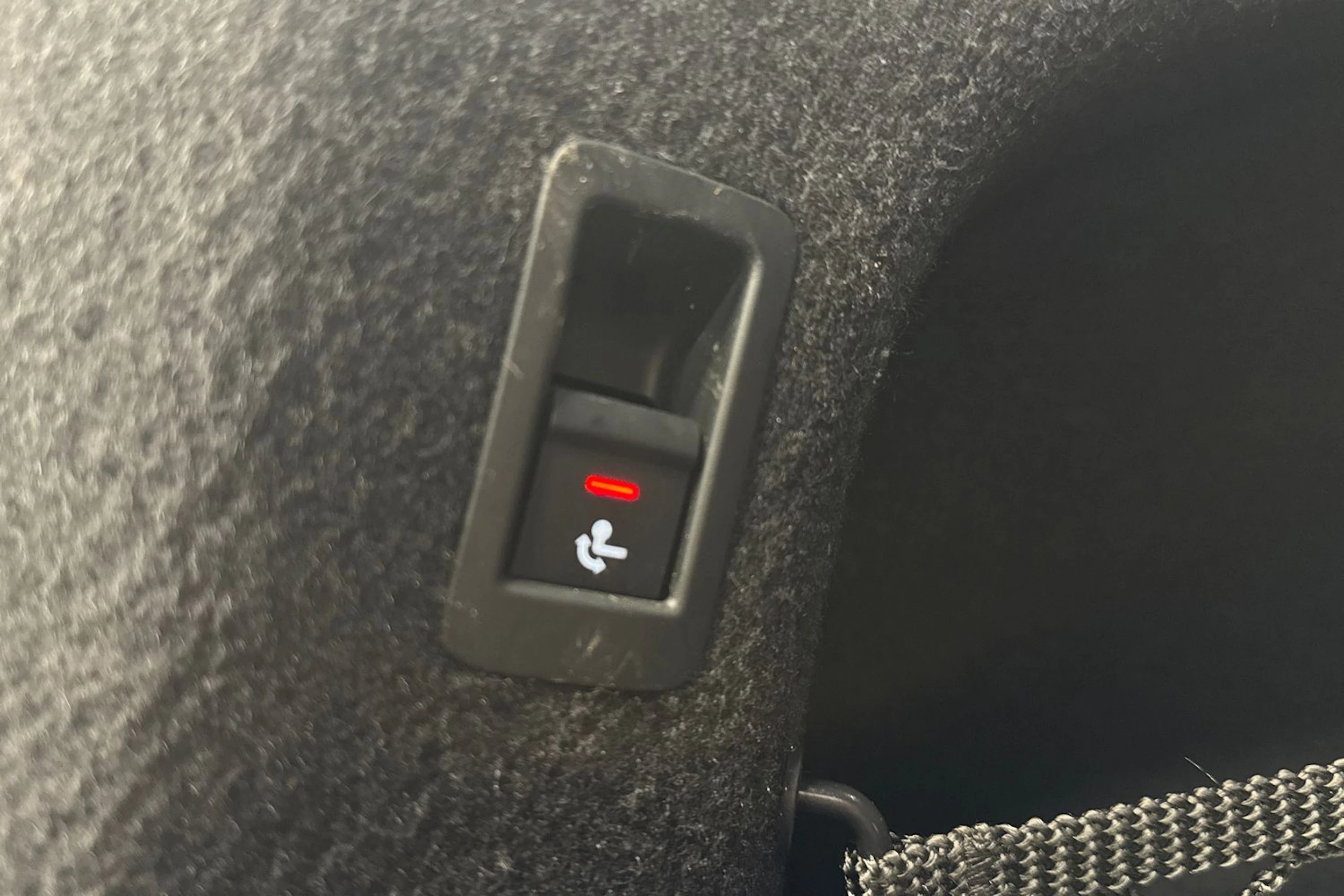 valkoinen Audi A6 2019 kuva 16.