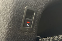 valkoinen Audi A6 2019 kuva 16.