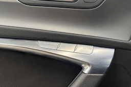 valkoinen Audi A6 2019 kuva 18.