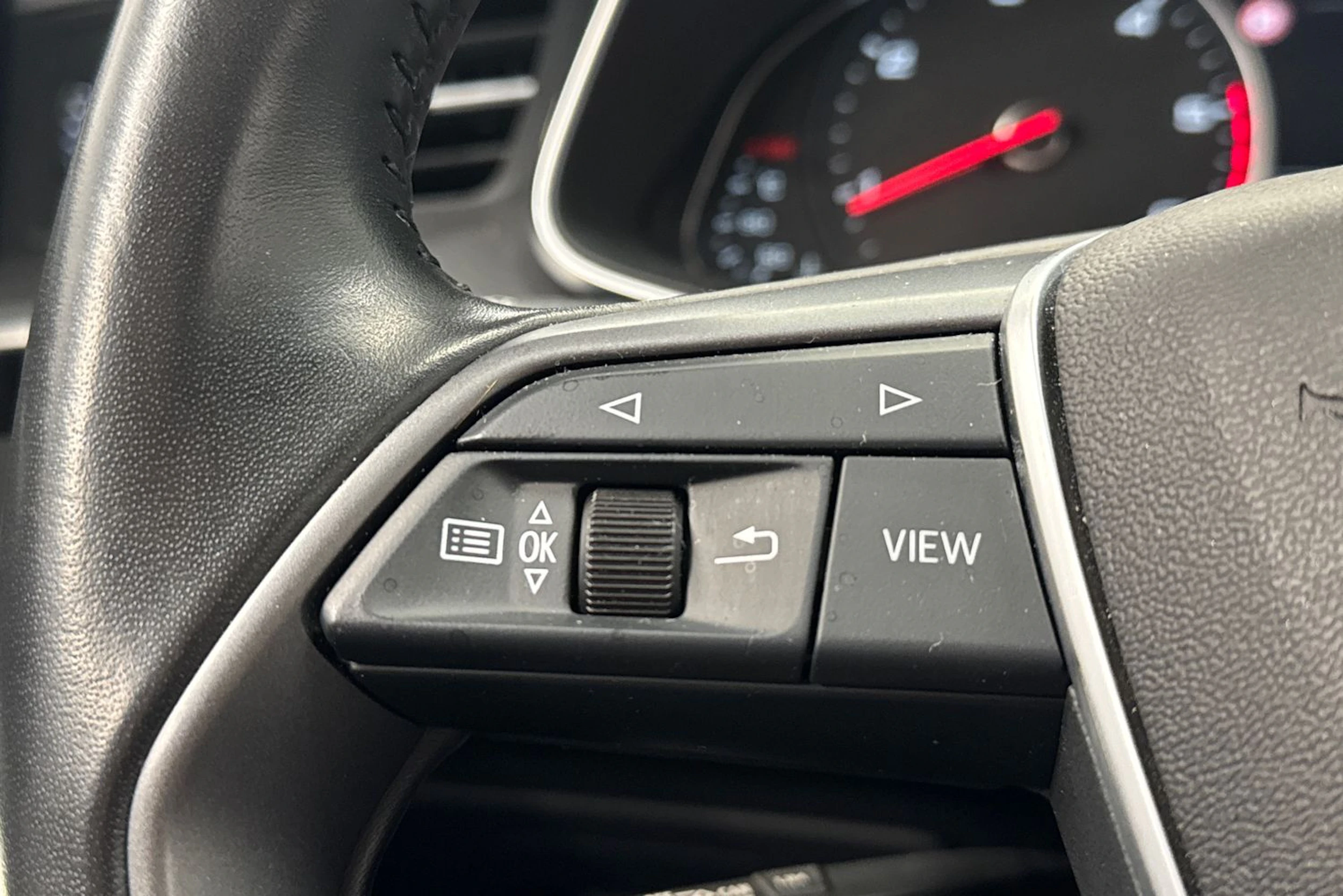 valkoinen Audi A6 2019 kuva 21.