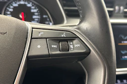 valkoinen Audi A6 2019 kuva 22.