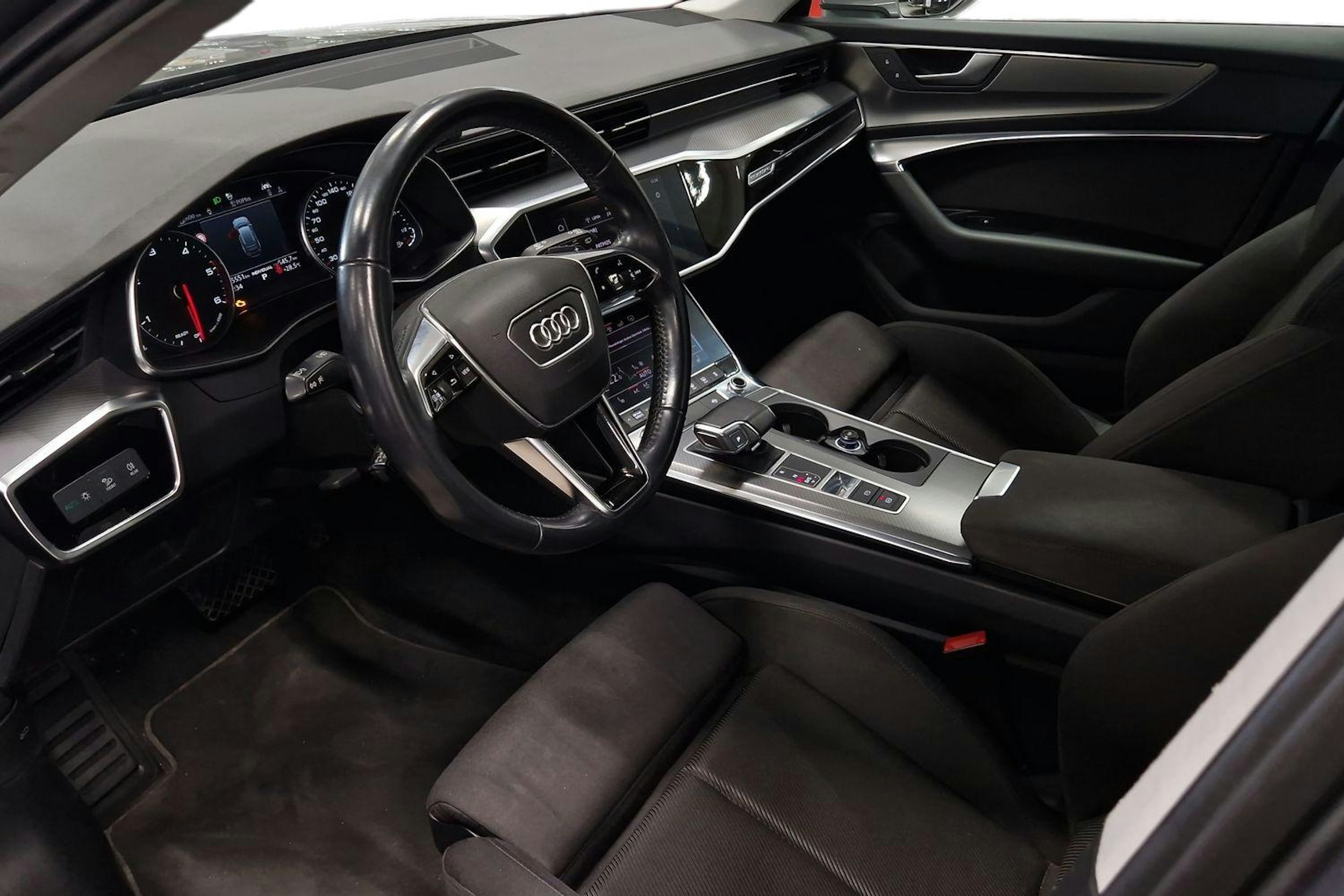 harmaa Audi A6 2019 kuva 3.