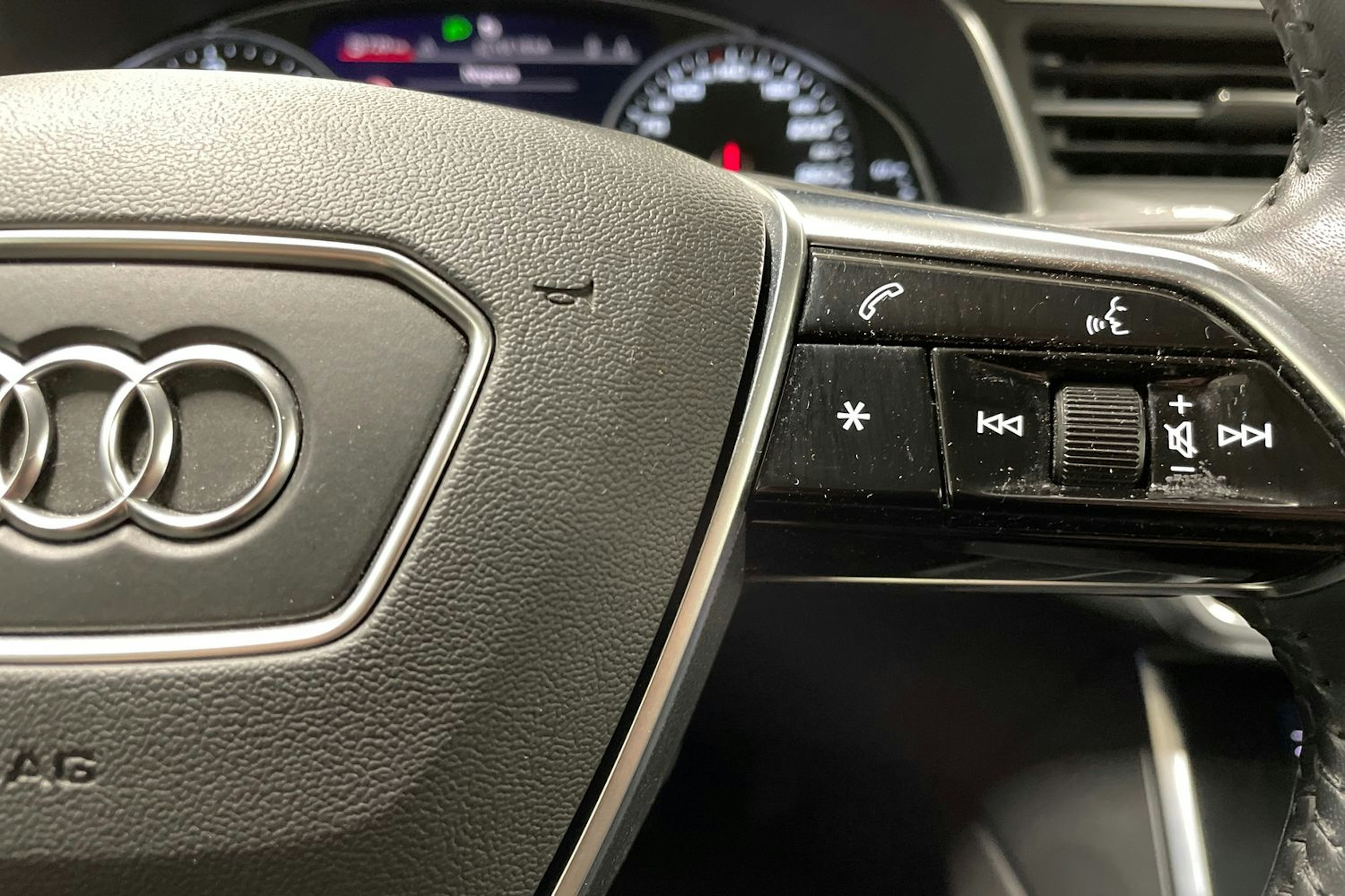 Musta Audi A6 2019 kuva 26.