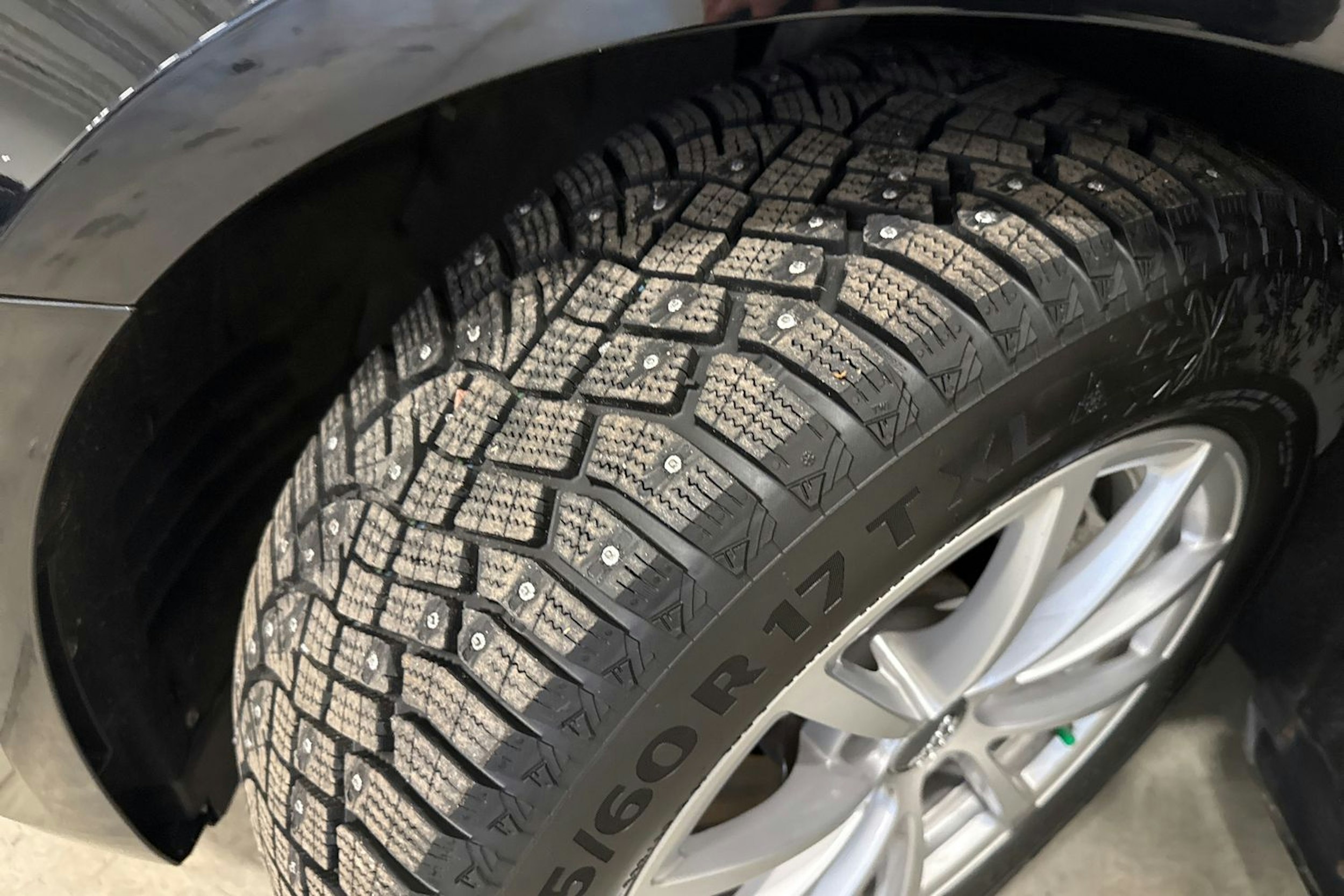 musta Audi A6 2019 kuva 13.