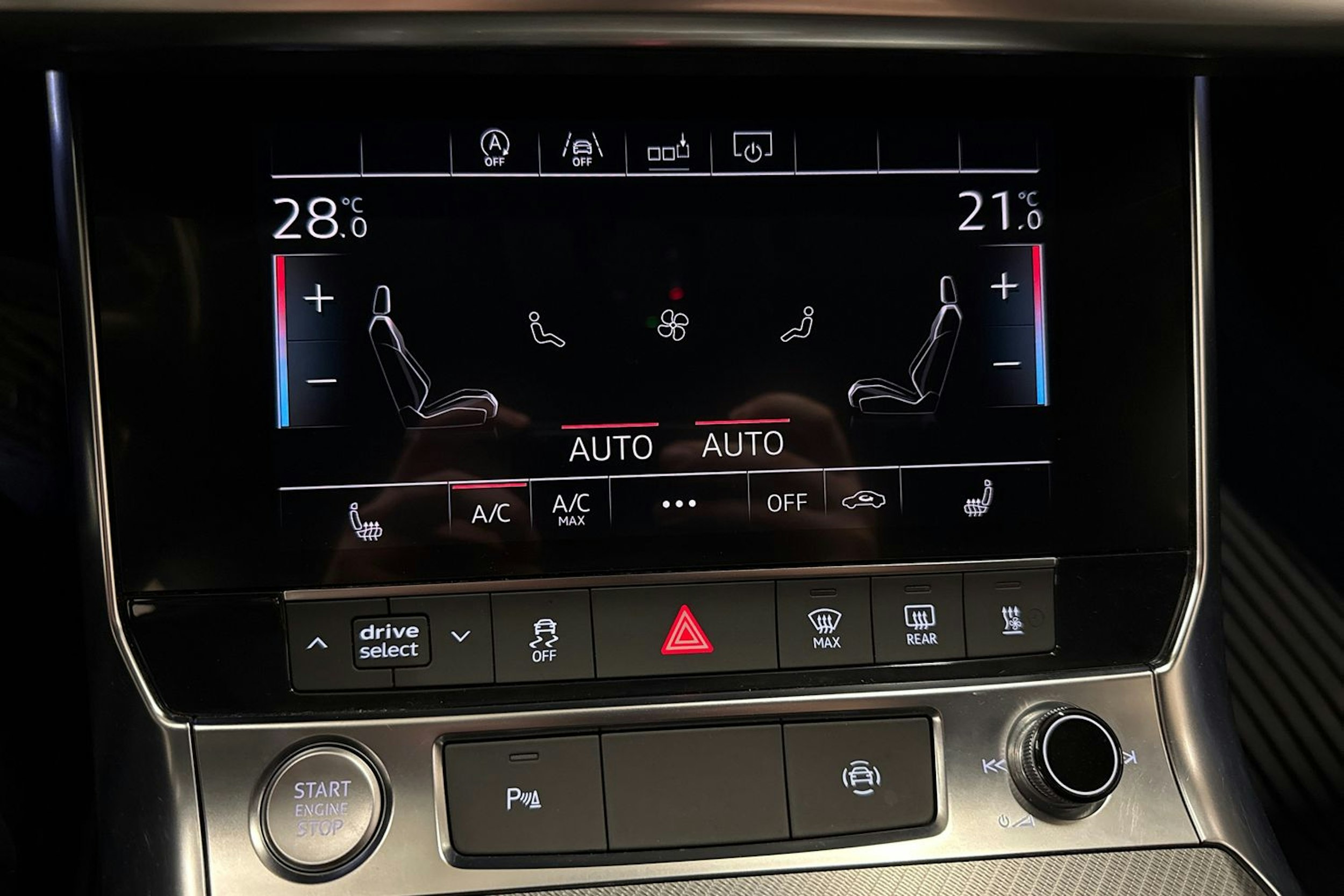 musta Audi A6 2019 kuva 27.