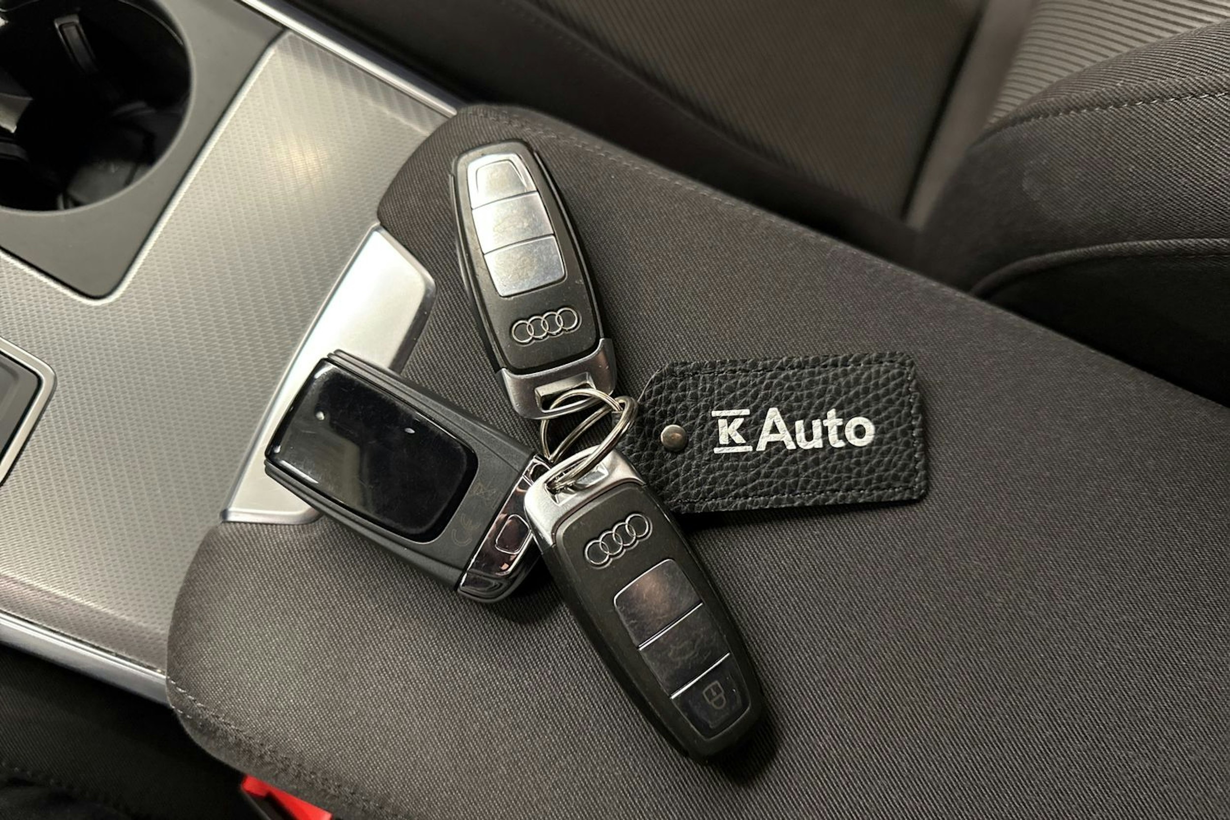 musta Audi A6 2019 kuva 29.