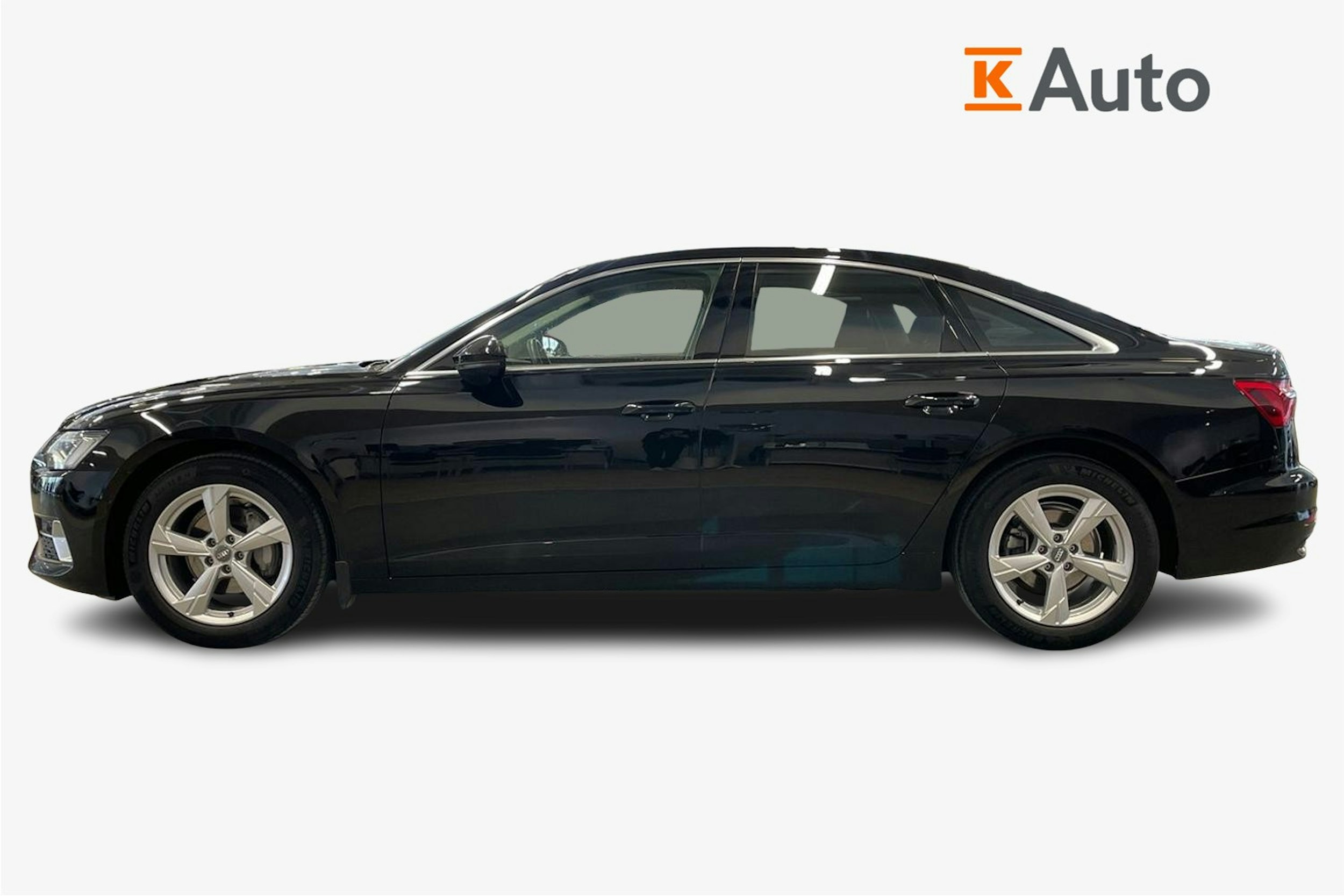 Musta Audi A6 2019 kuva 6.