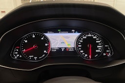 valkoinen Audi A6 2019 kuva 18.