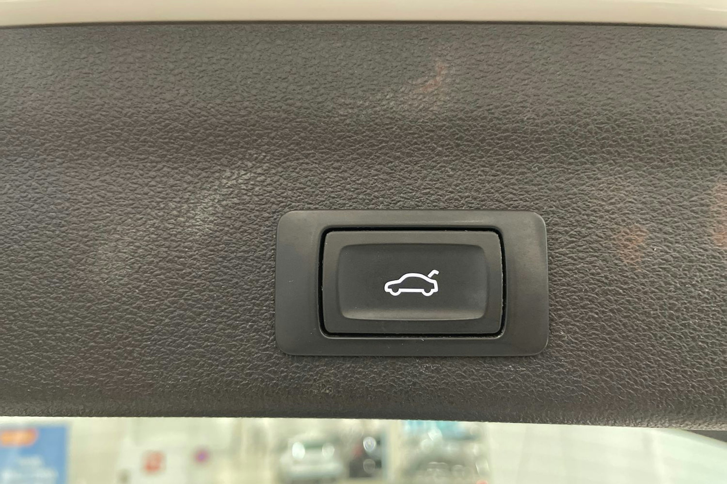 valkoinen Audi A6 2019 kuva 41.