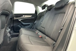 valkoinen Audi A6 2019 kuva 10.