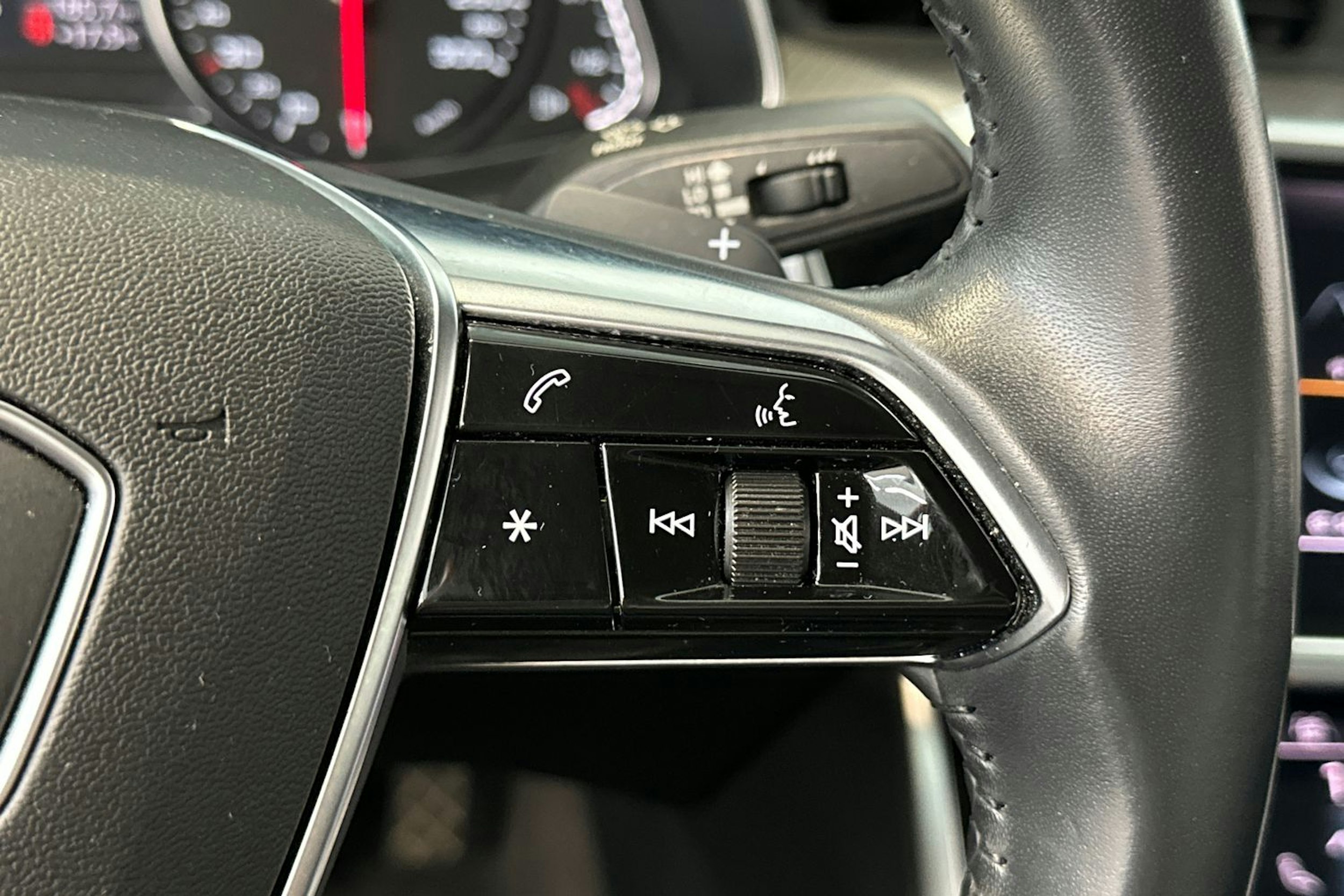 valkoinen Audi A6 2019 kuva 20.