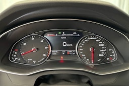 valkoinen Audi A6 2019 kuva 22.