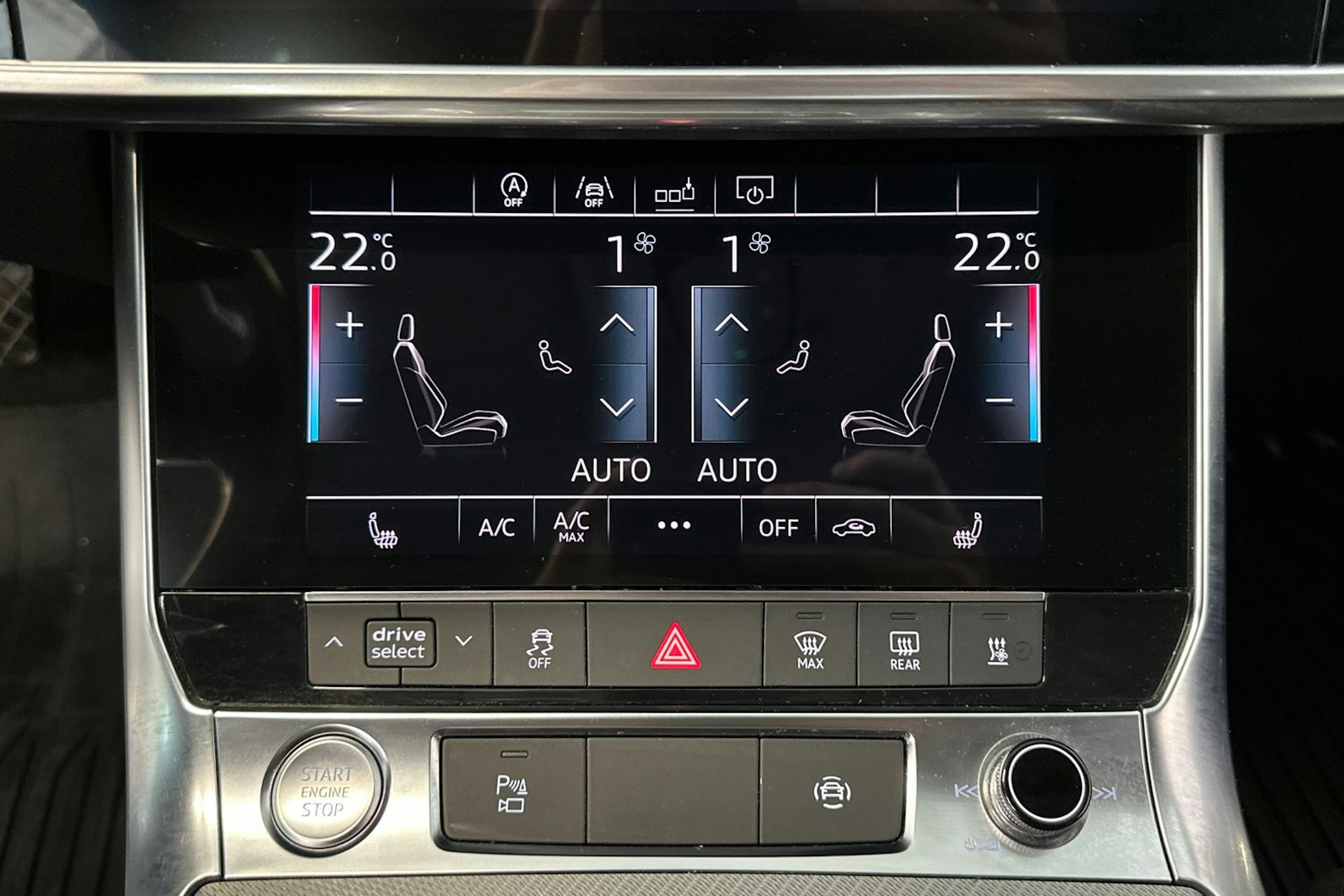 valkoinen Audi A6 2019 kuva 24.