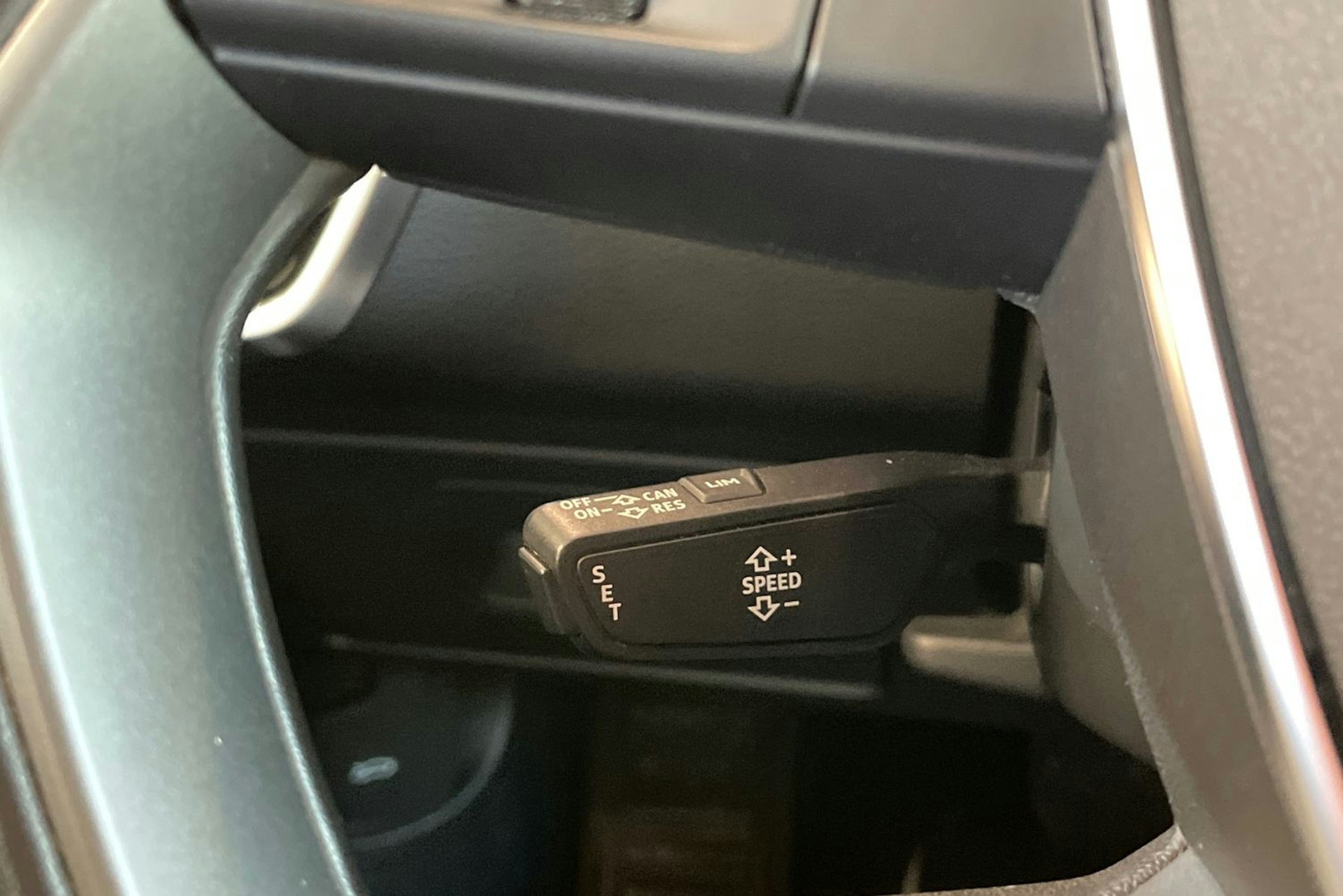 harmaa Audi A6 2019 kuva 17.