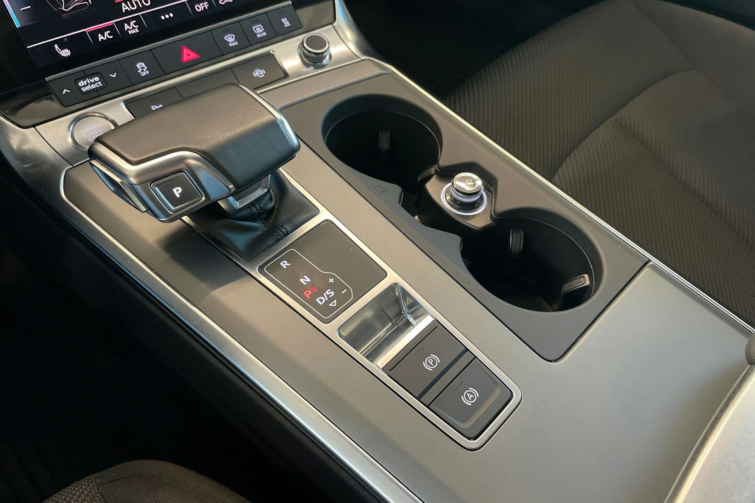 harmaa Audi A6 2019 kuva 20.