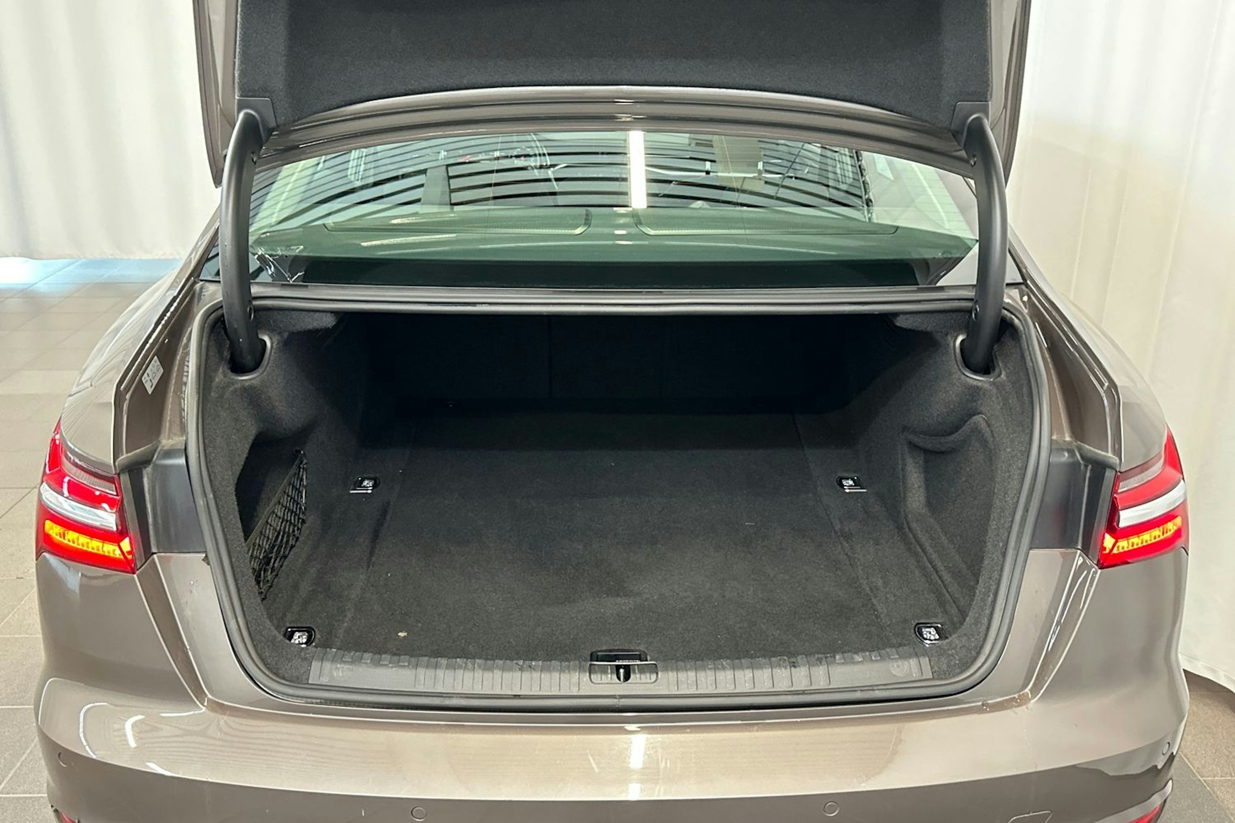 met. ruskea (beige) Audi A6 2019 kuva 13.