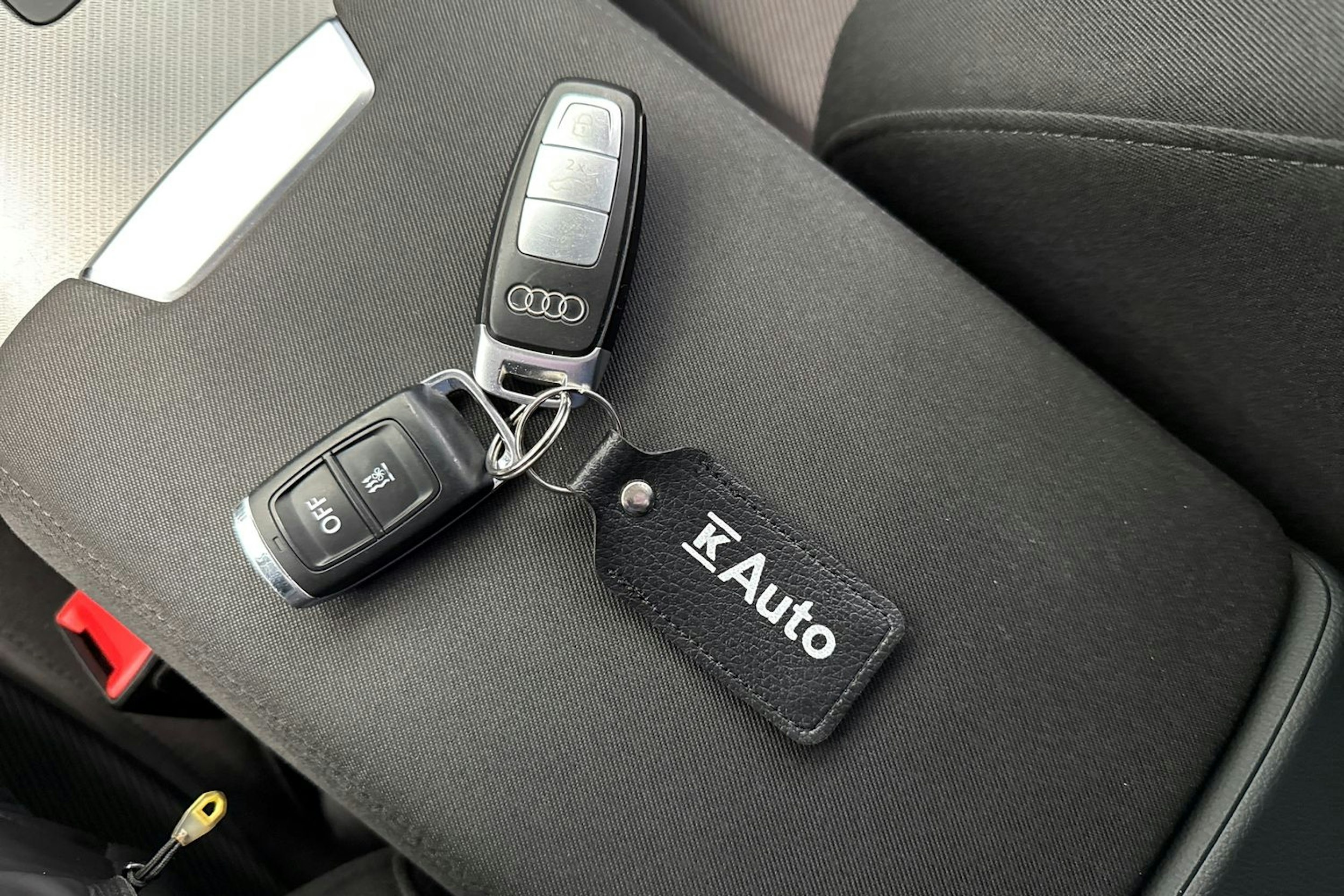 musta Audi A6 2019 kuva 30.