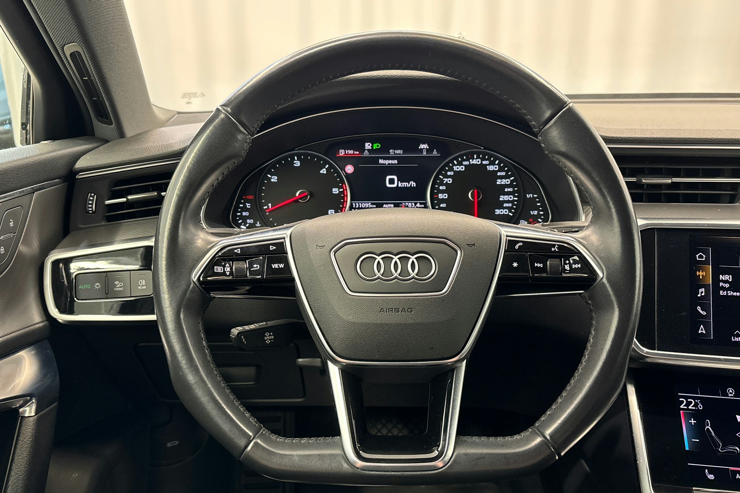 valkoinen Audi A6 2019 kuva 13.