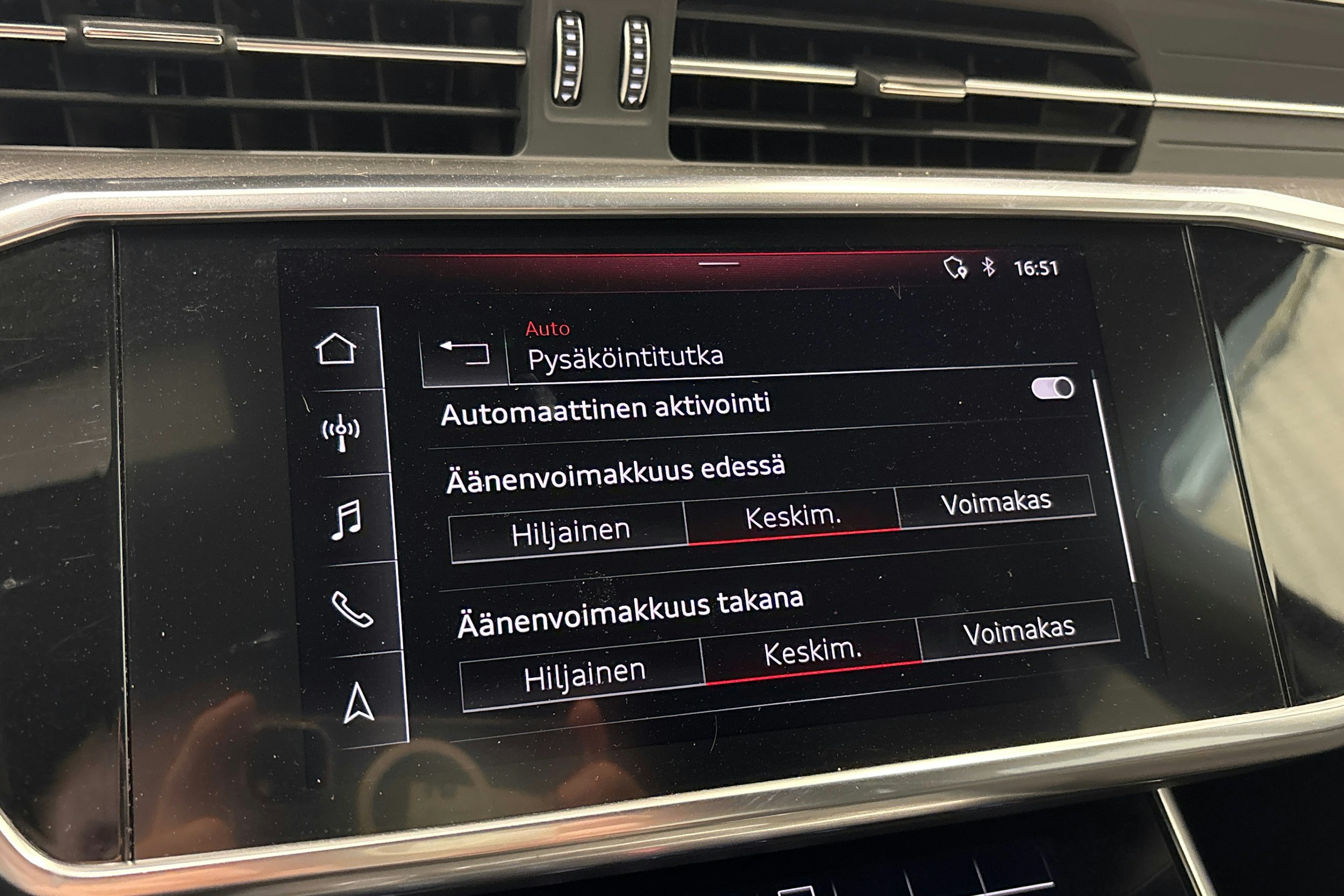 valkoinen Audi A6 2019 kuva 22.