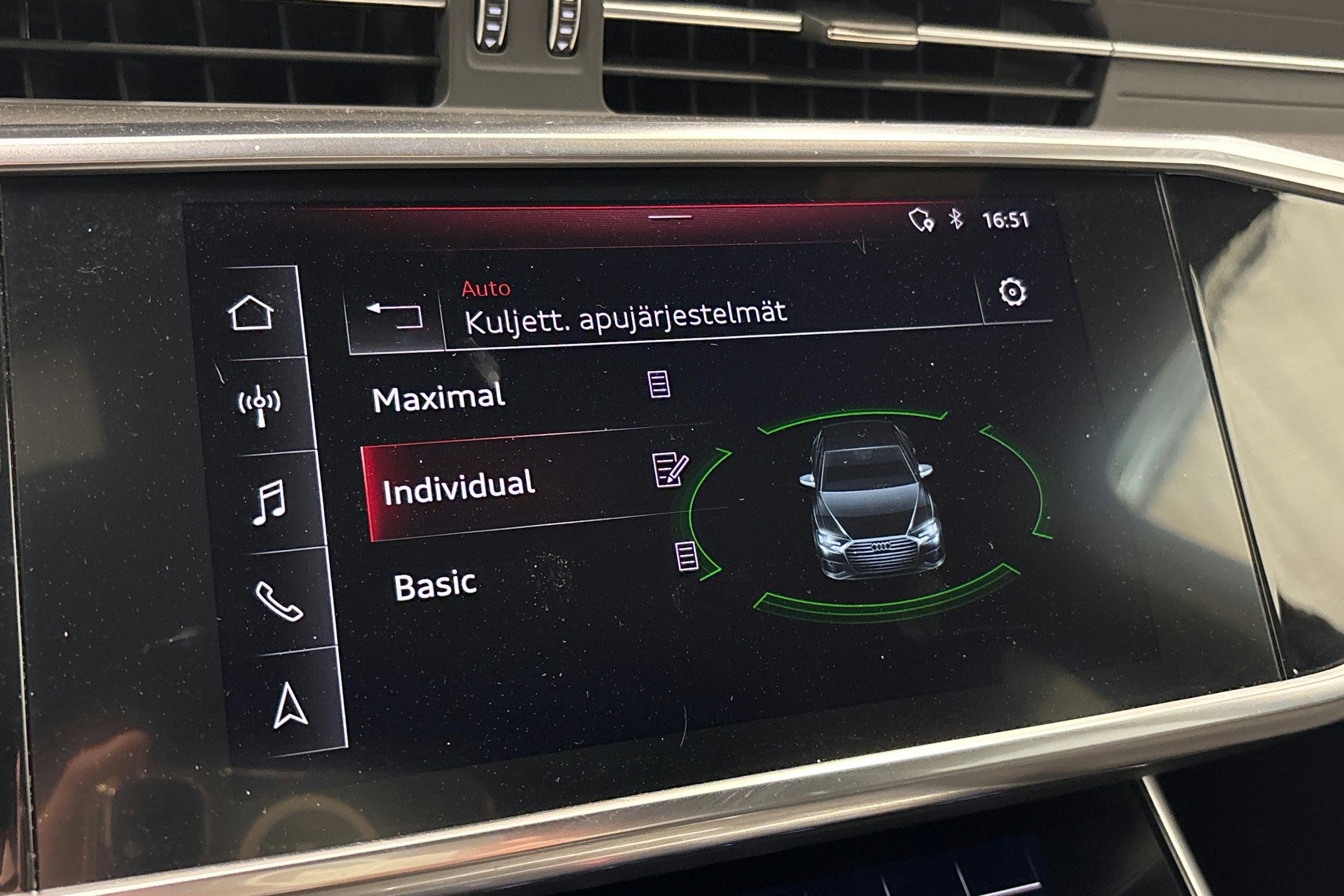 valkoinen Audi A6 2019 kuva 23.