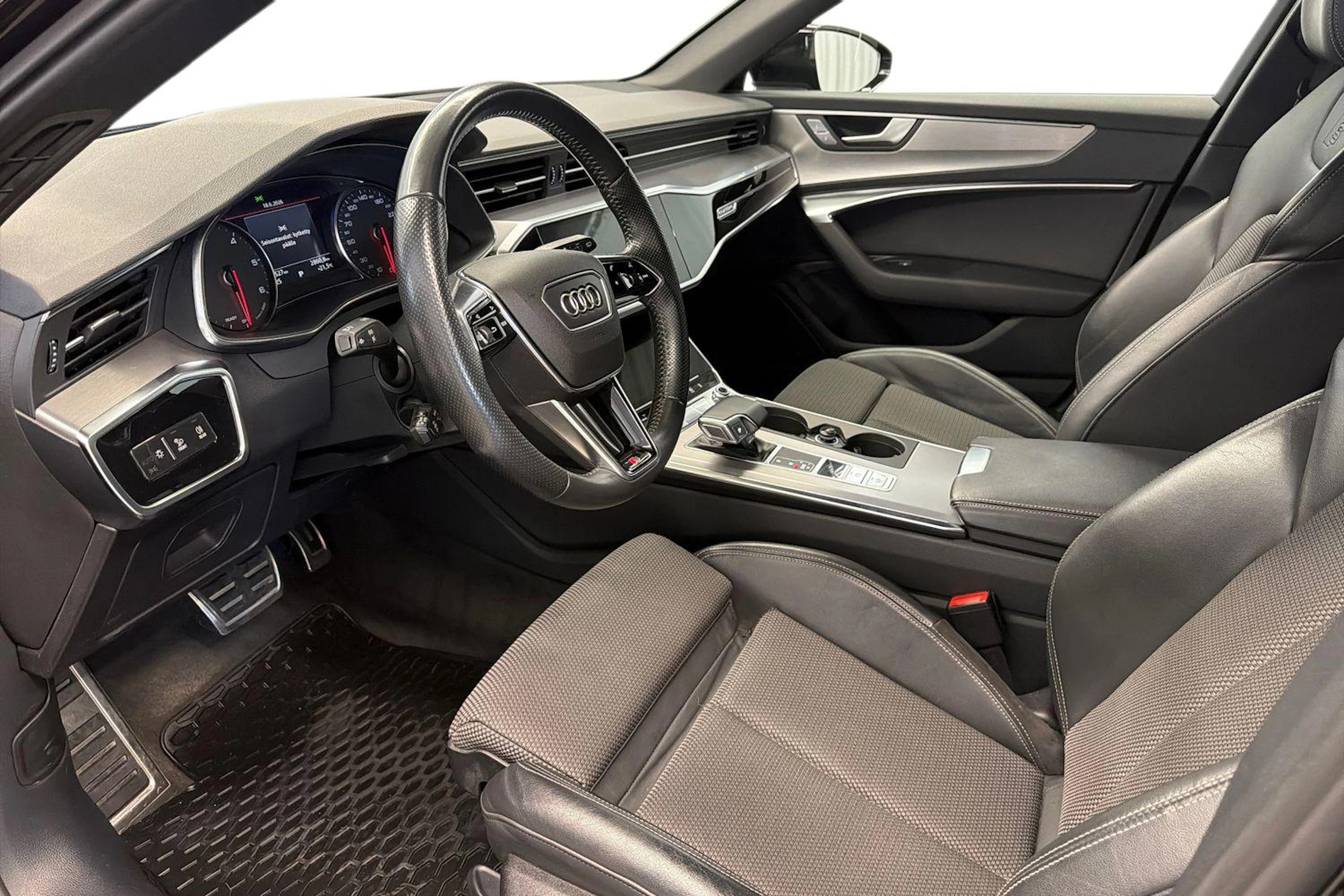 musta Audi A6 2019 kuva 8.