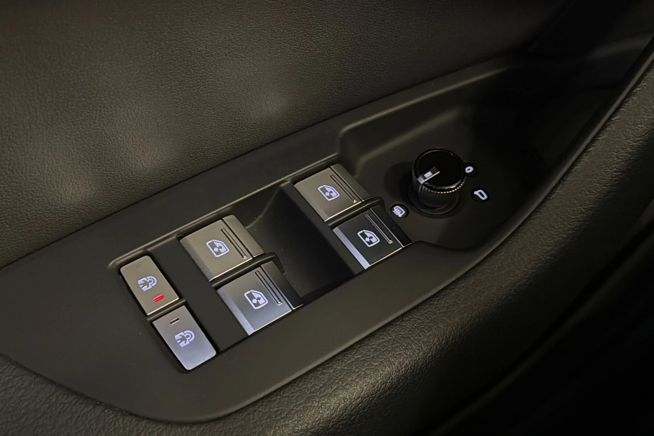 musta Audi A6 2019 kuva 22.