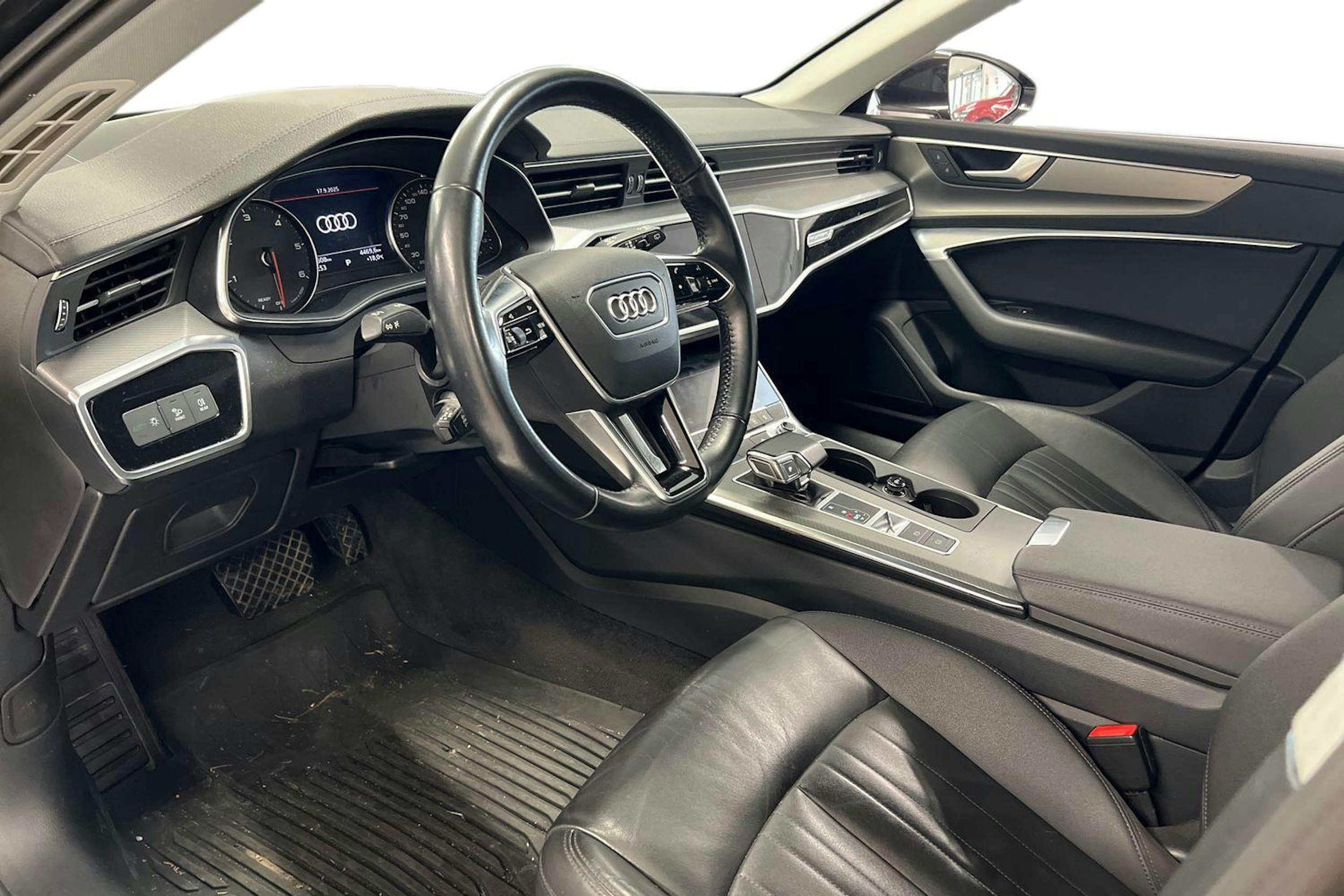 sininen Audi A6 2019 kuva 3.