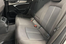 valkoinen Audi A6 2019 kuva 8.