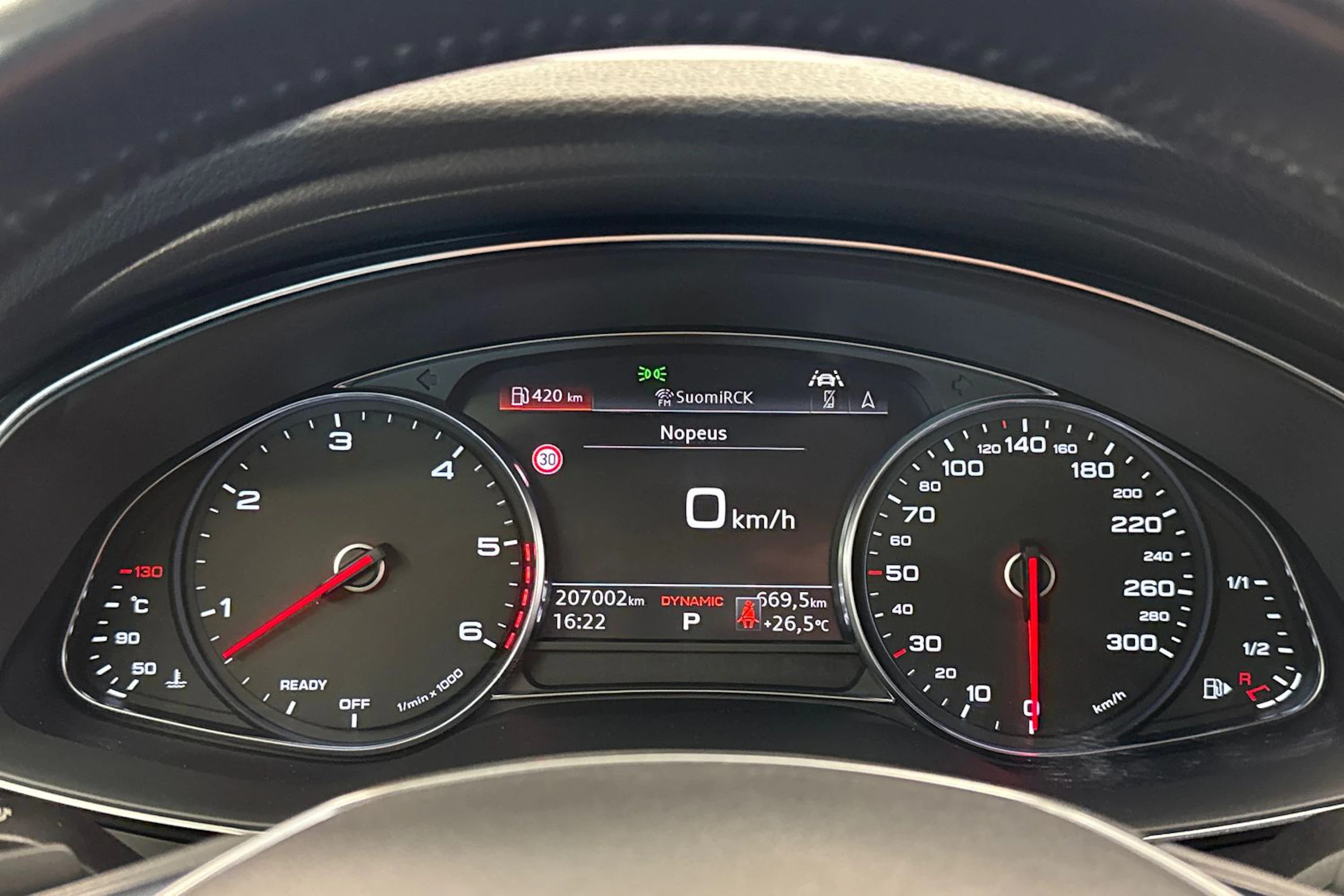 valkoinen Audi A6 2019 kuva 14.