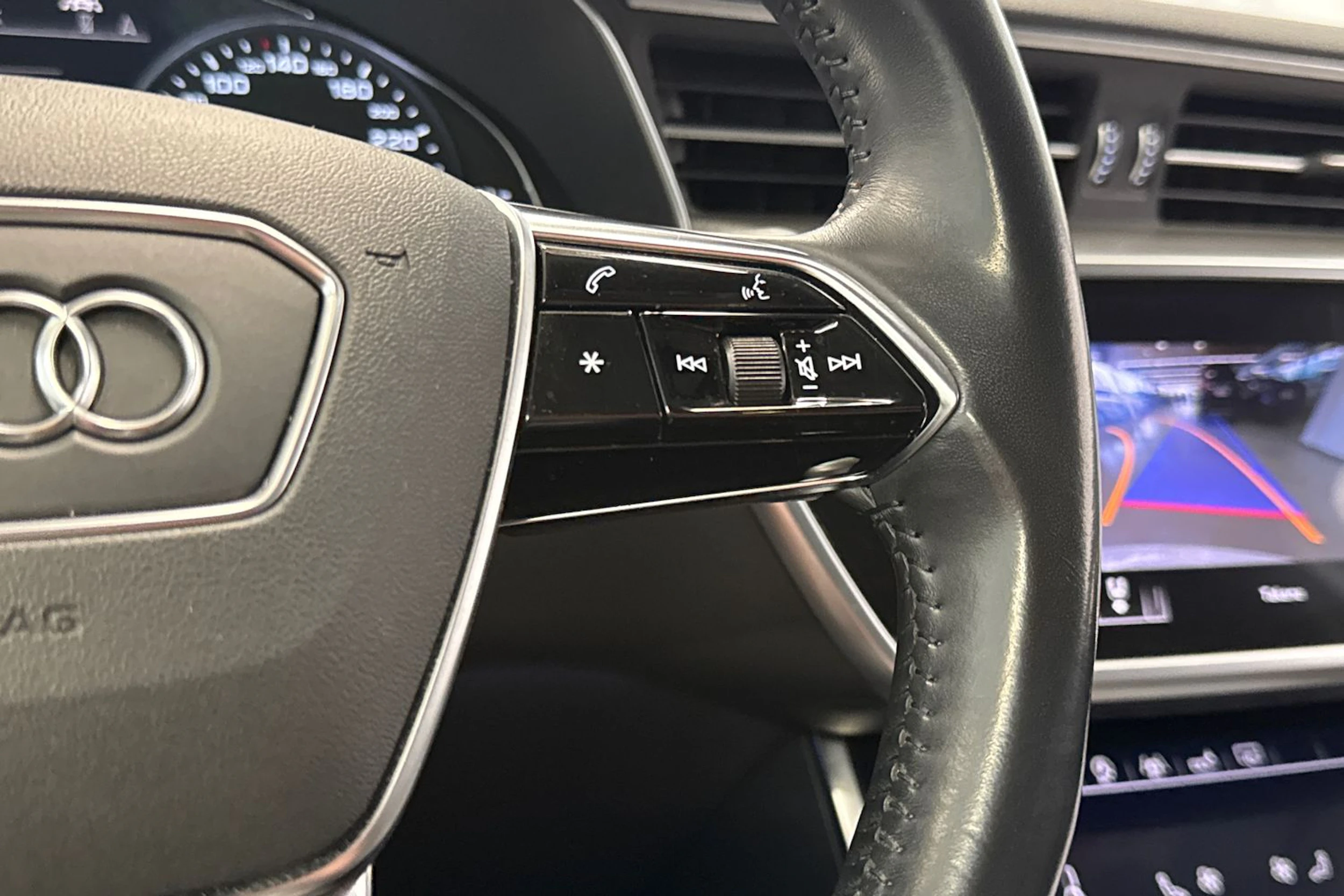 valkoinen Audi A6 2019 kuva 20.
