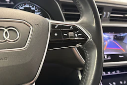 valkoinen Audi A6 2019 kuva 20.