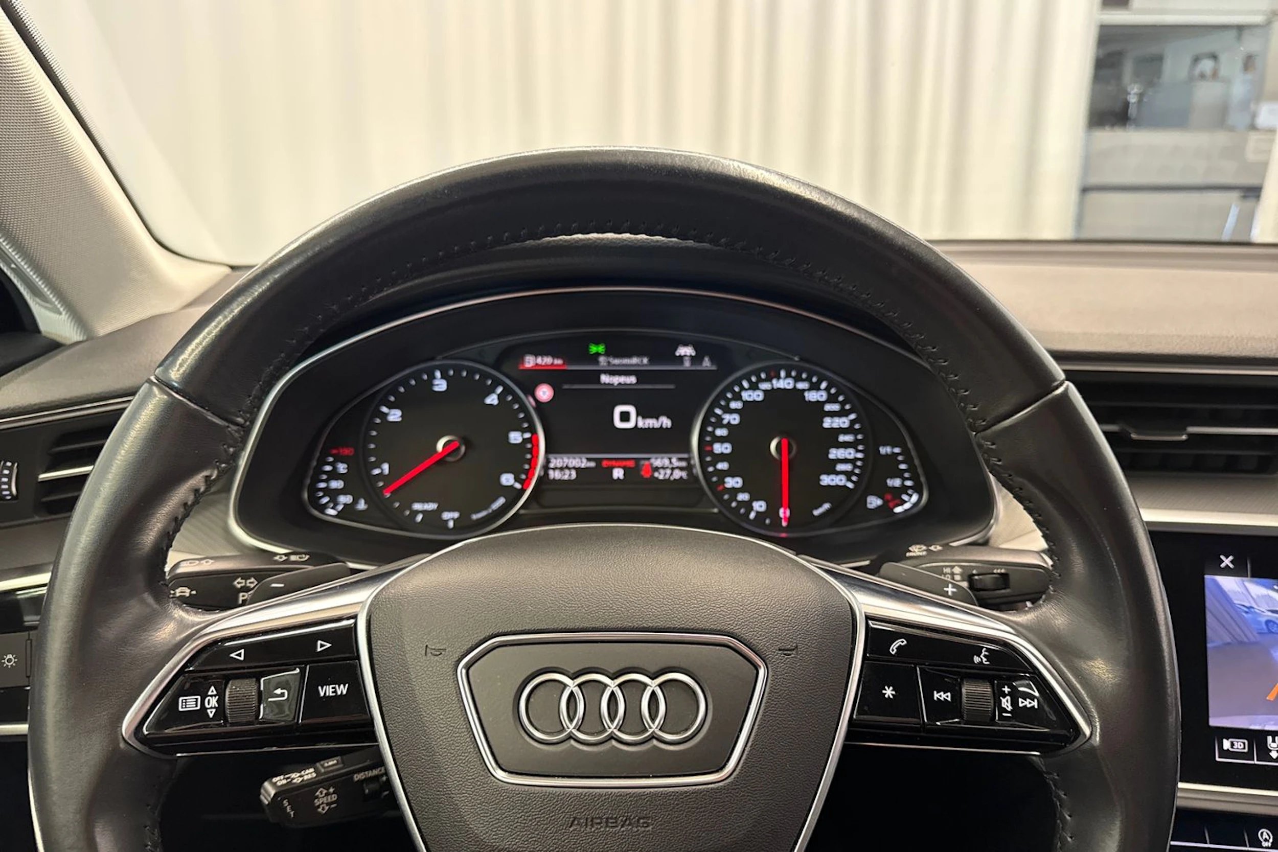 valkoinen Audi A6 2019 kuva 21.
