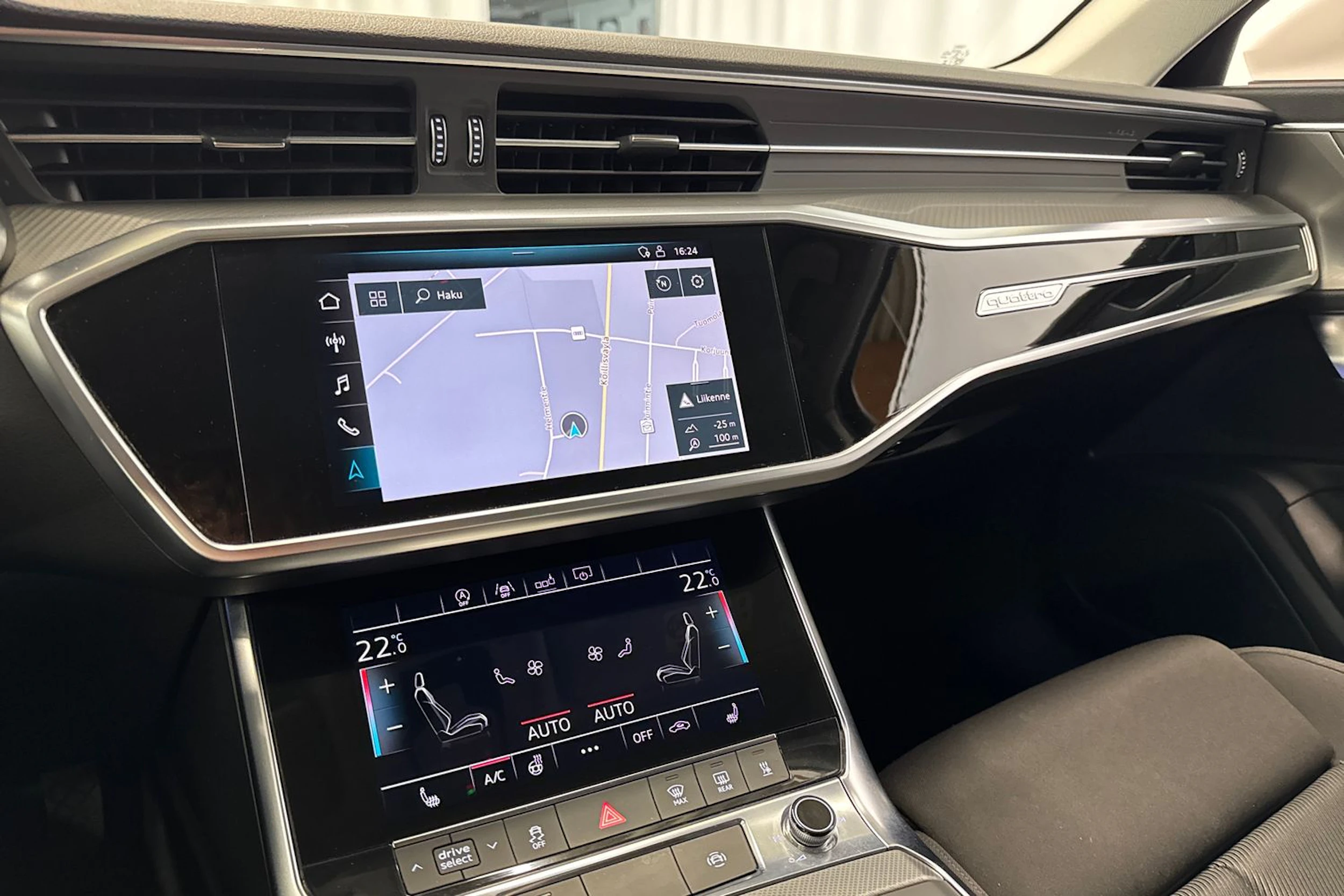 valkoinen Audi A6 2019 kuva 23.