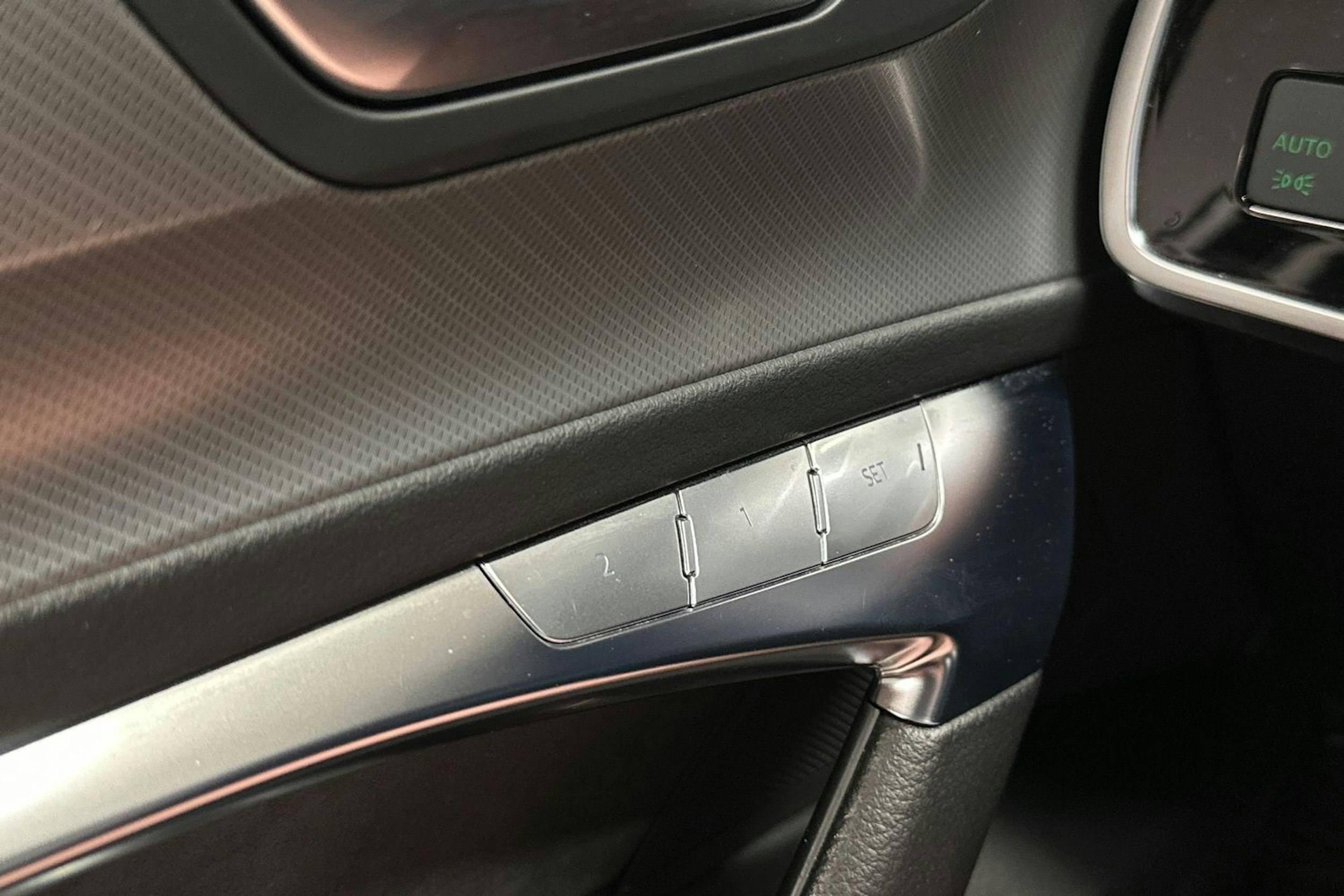 sininen Audi A6 2019 kuva 31.