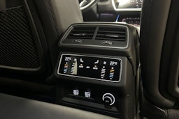 sininen Audi A6 2019 kuva 34.